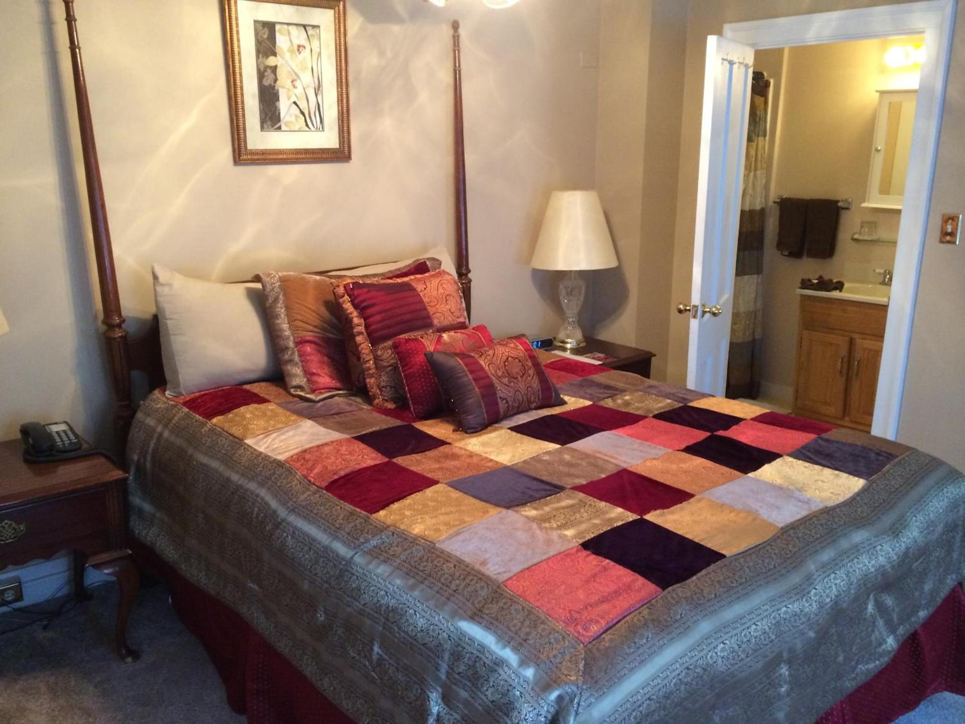 The Tunnicliff Inn photo 20
