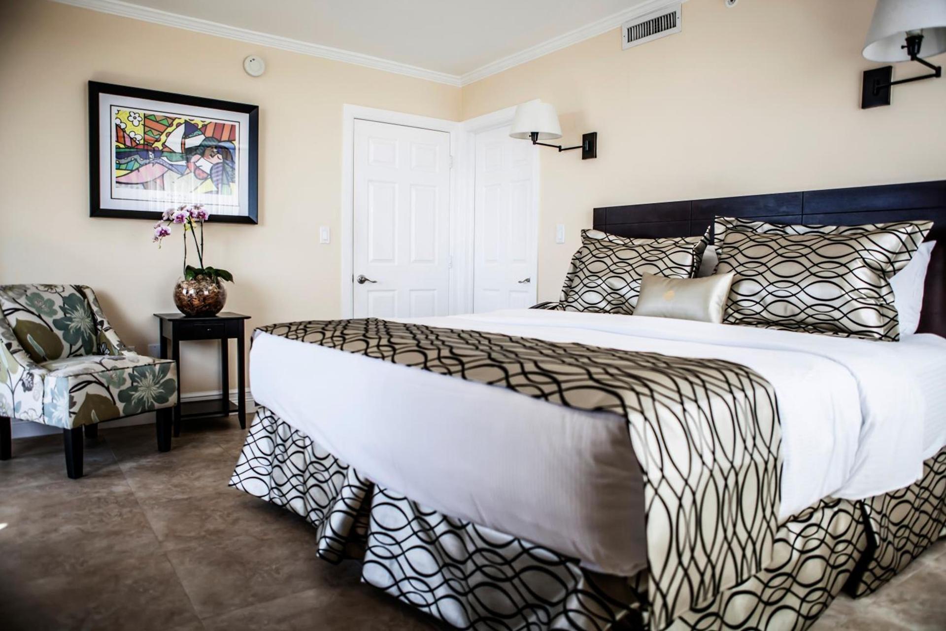 The Mutiny Luxury Suites Hotel photo 12