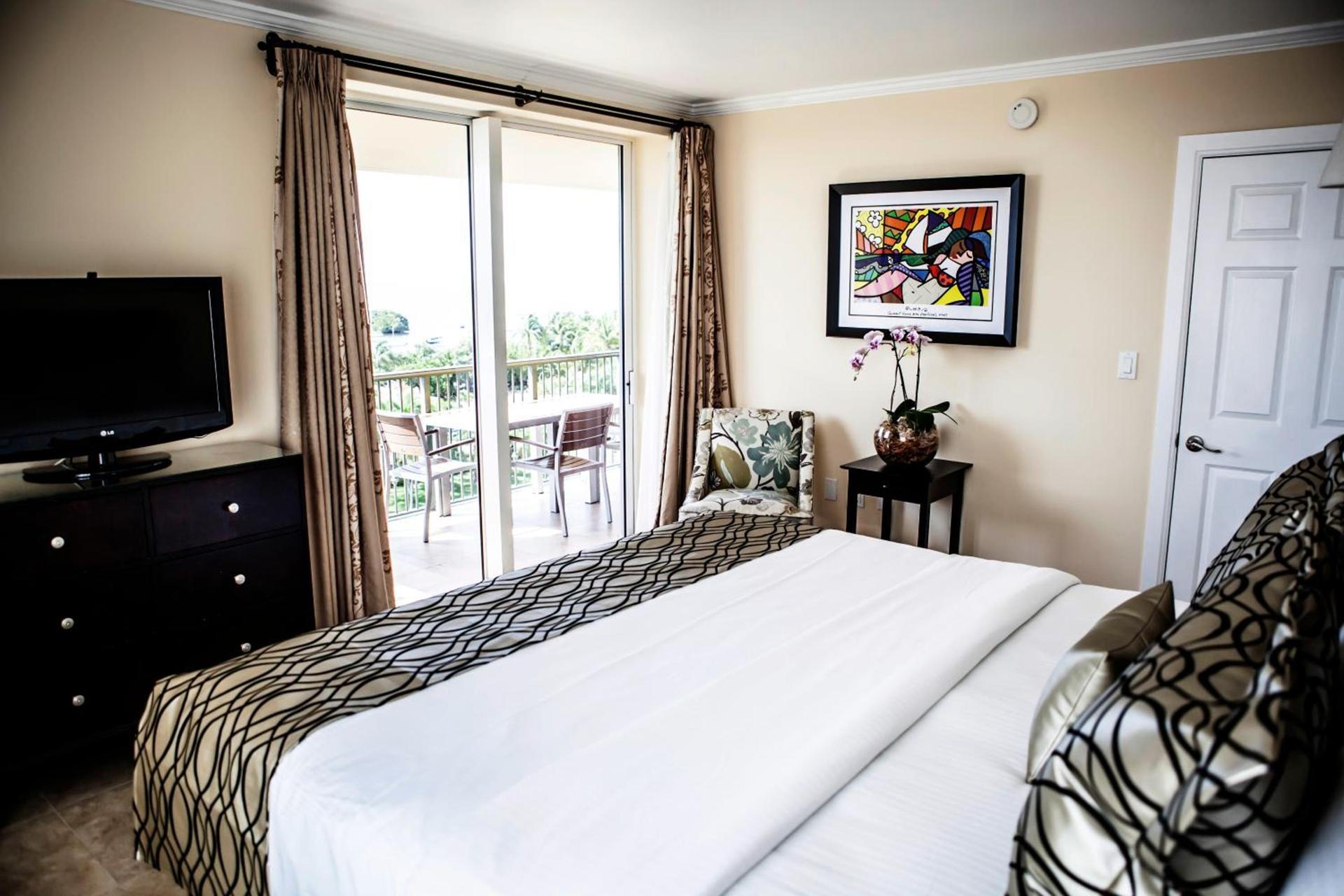 The Mutiny Luxury Suites Hotel photo 17