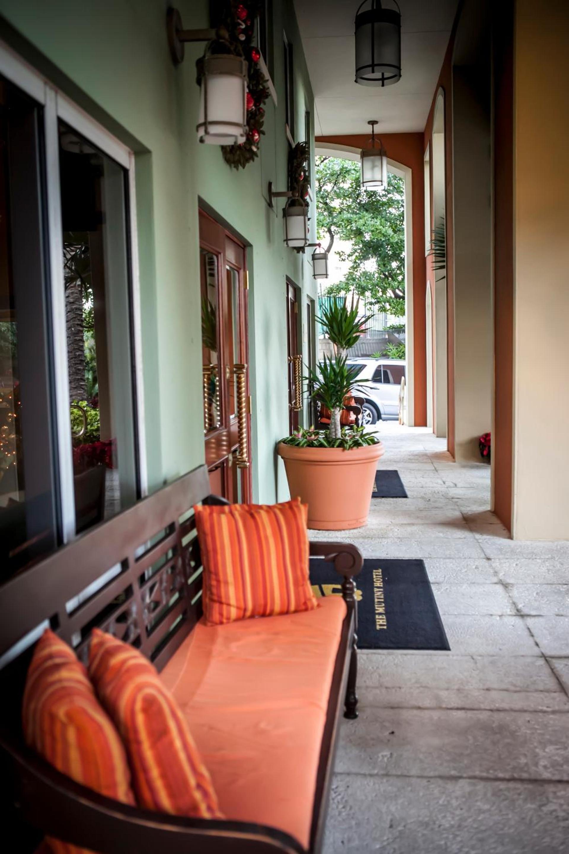 The Mutiny Luxury Suites Hotel photo 22