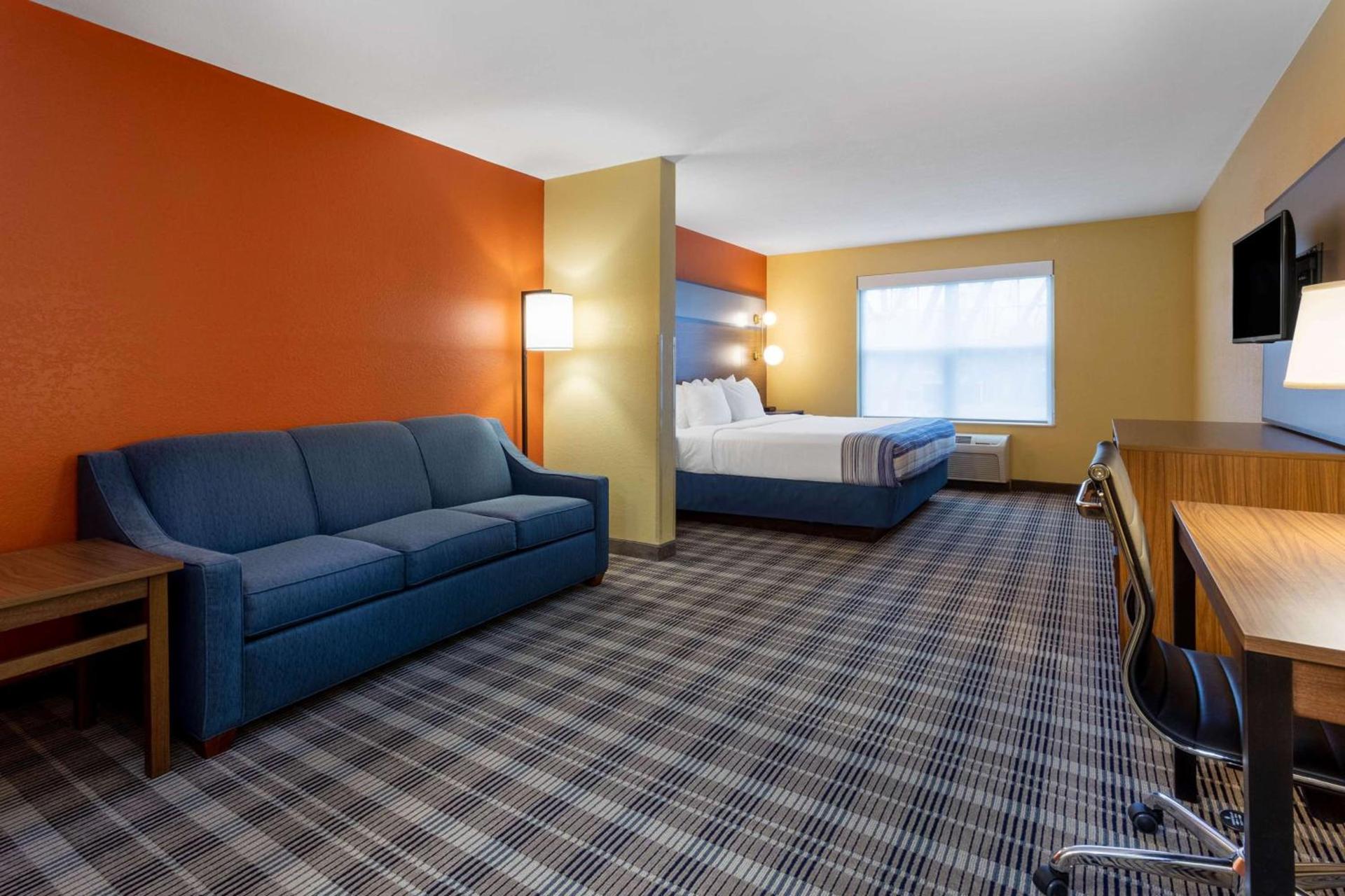 AmericInn by Wyndham Fulton Clinton photo 20
