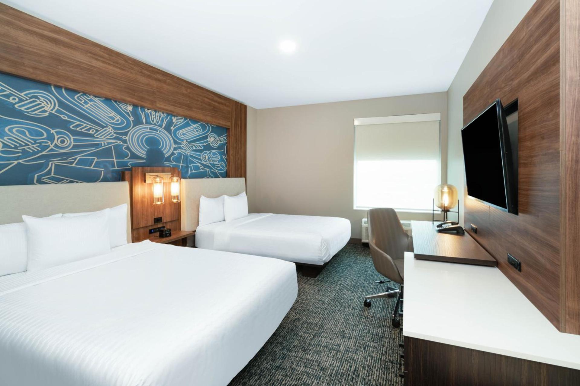 La Quinta Inn & Suites by Wyndham Nashville Downtown Stadium photo 86