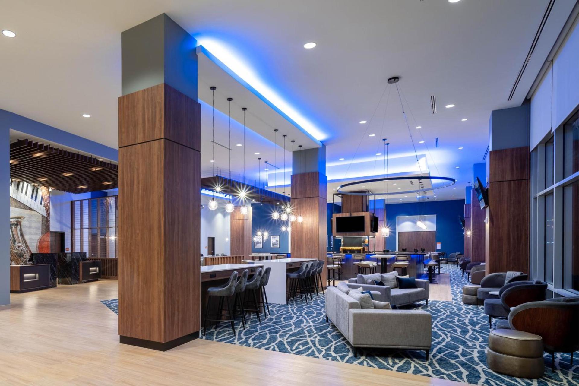 La Quinta Inn & Suites by Wyndham Nashville Downtown Stadium photo 69