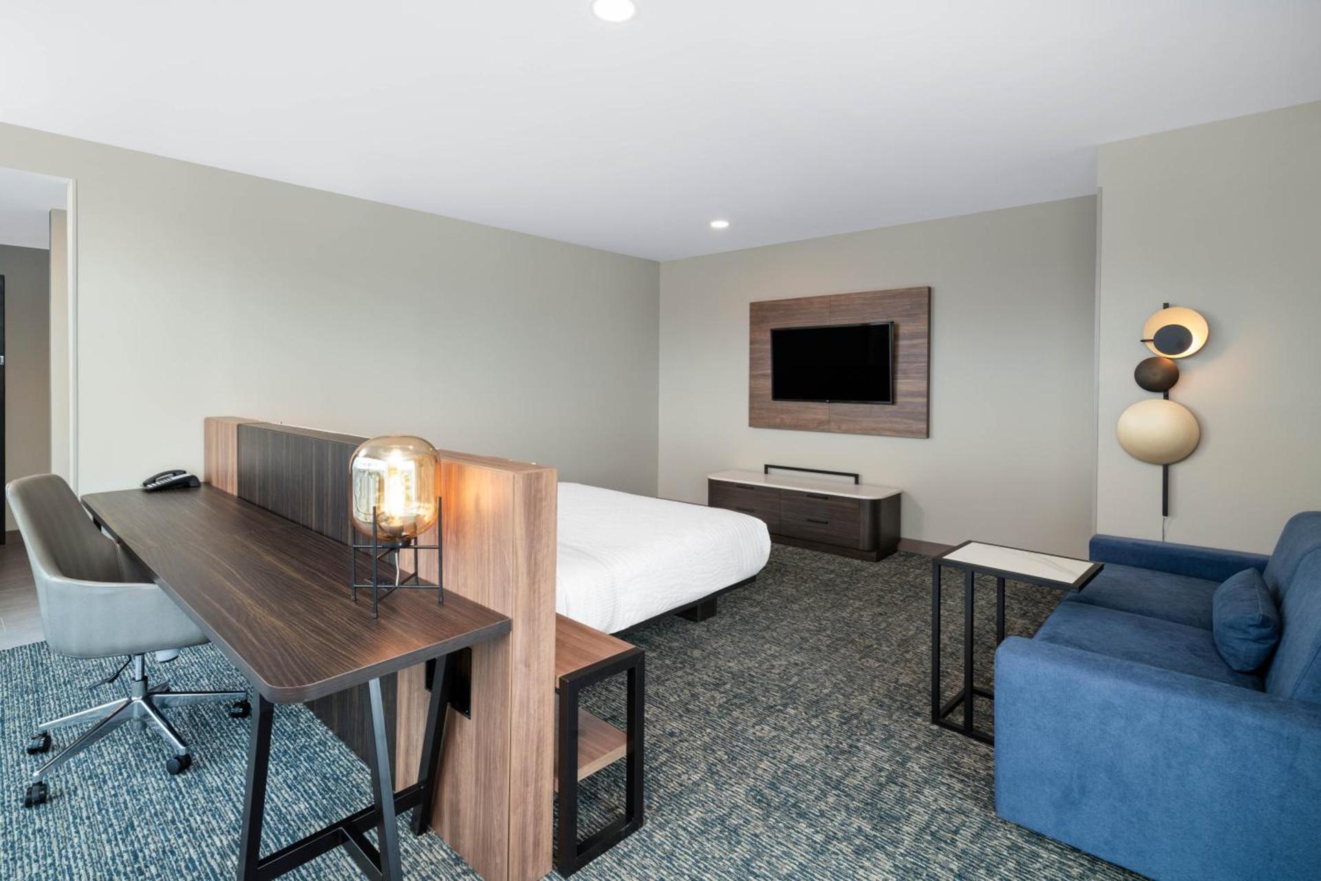 La Quinta Inn & Suites by Wyndham Nashville Downtown Stadium photo 91