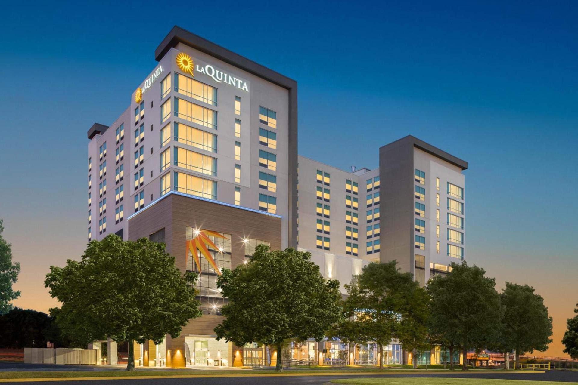 La Quinta Inn & Suites by Wyndham Nashville Downtown Stadium photo 66