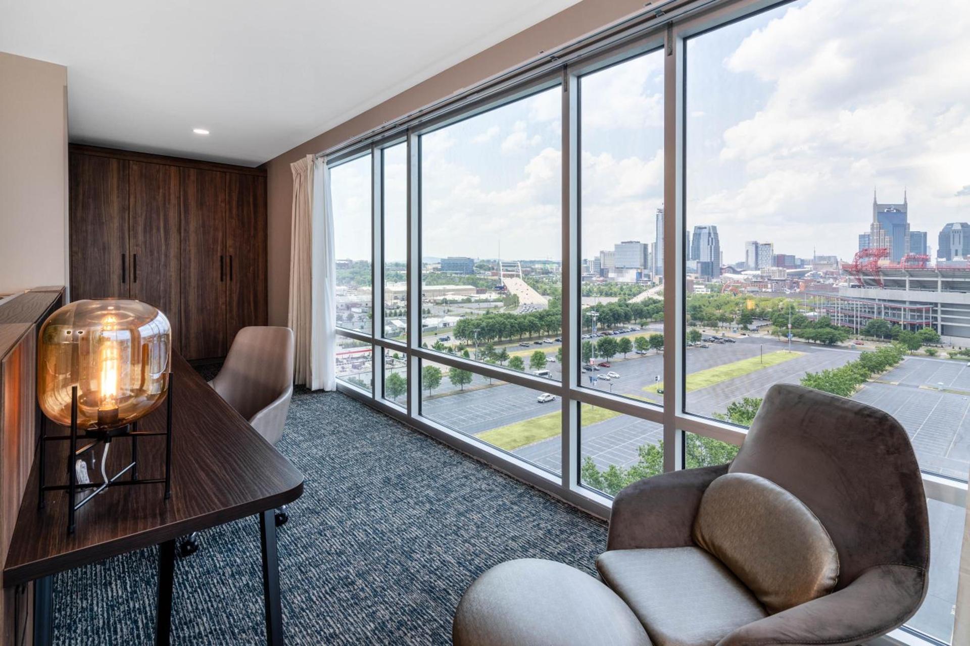 La Quinta Inn & Suites by Wyndham Nashville Downtown Stadium photo 92