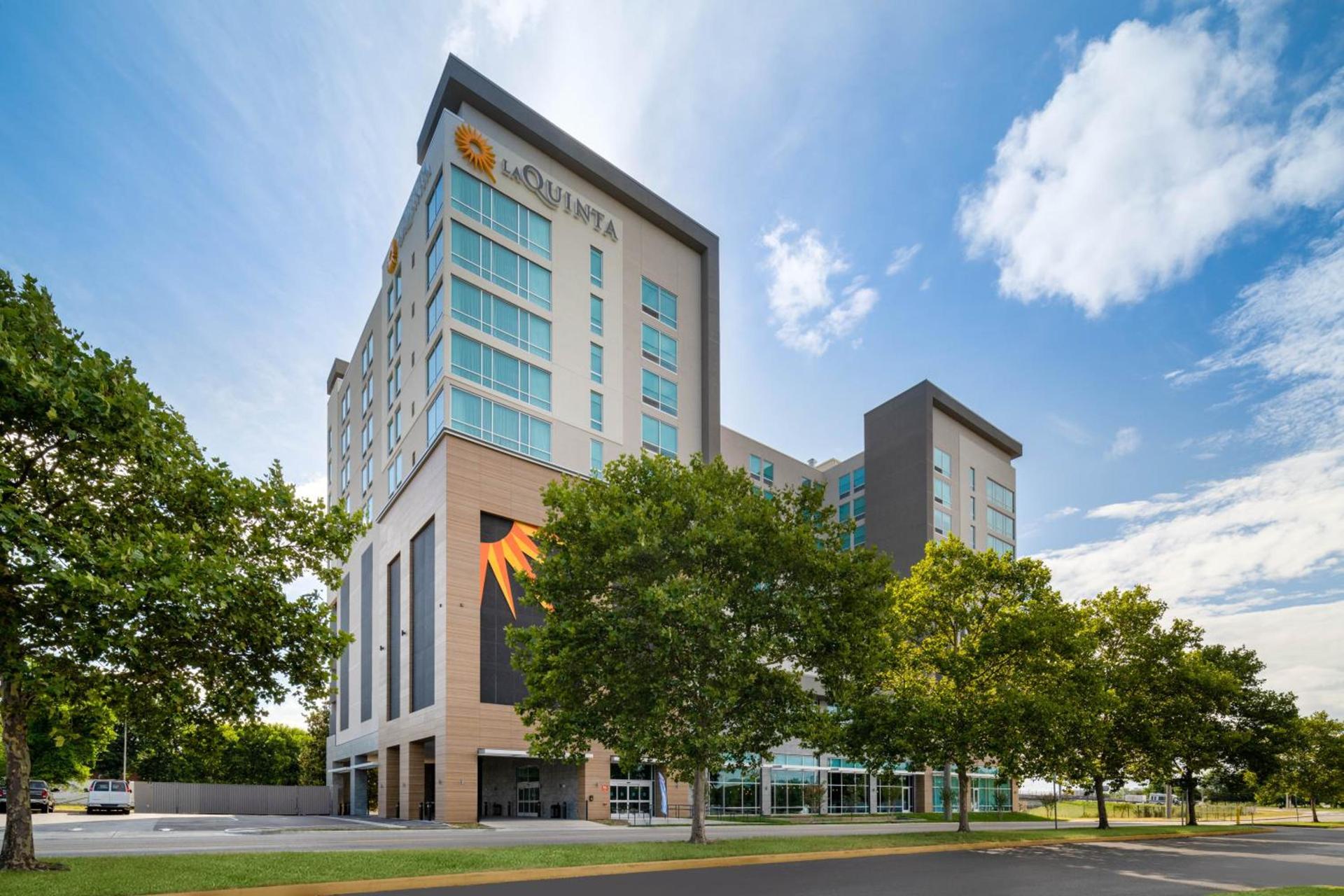 La Quinta Inn & Suites by Wyndham Nashville Downtown Stadium photo 67