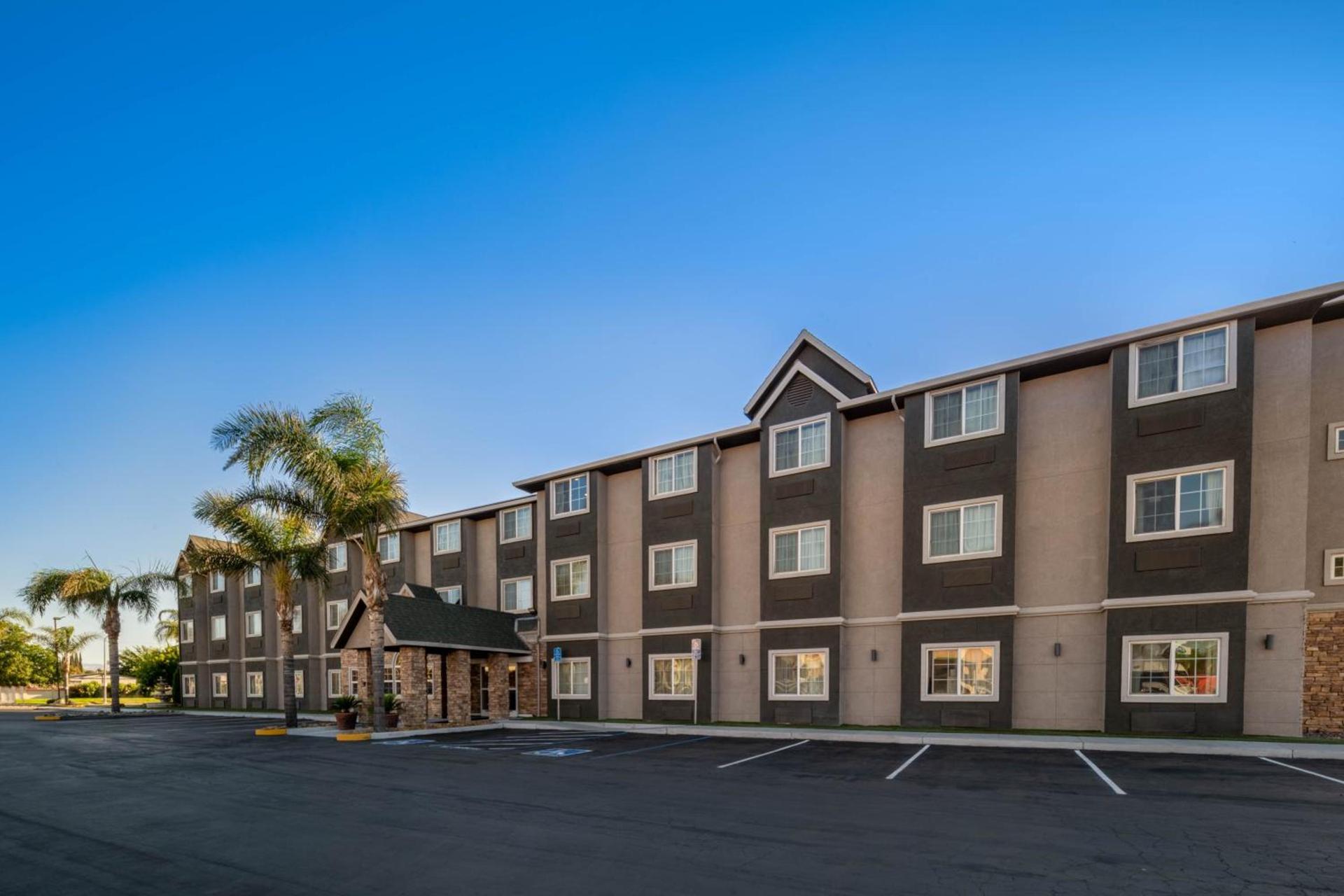 Microtel Inn & Suites by Wyndham Tracy photo 59