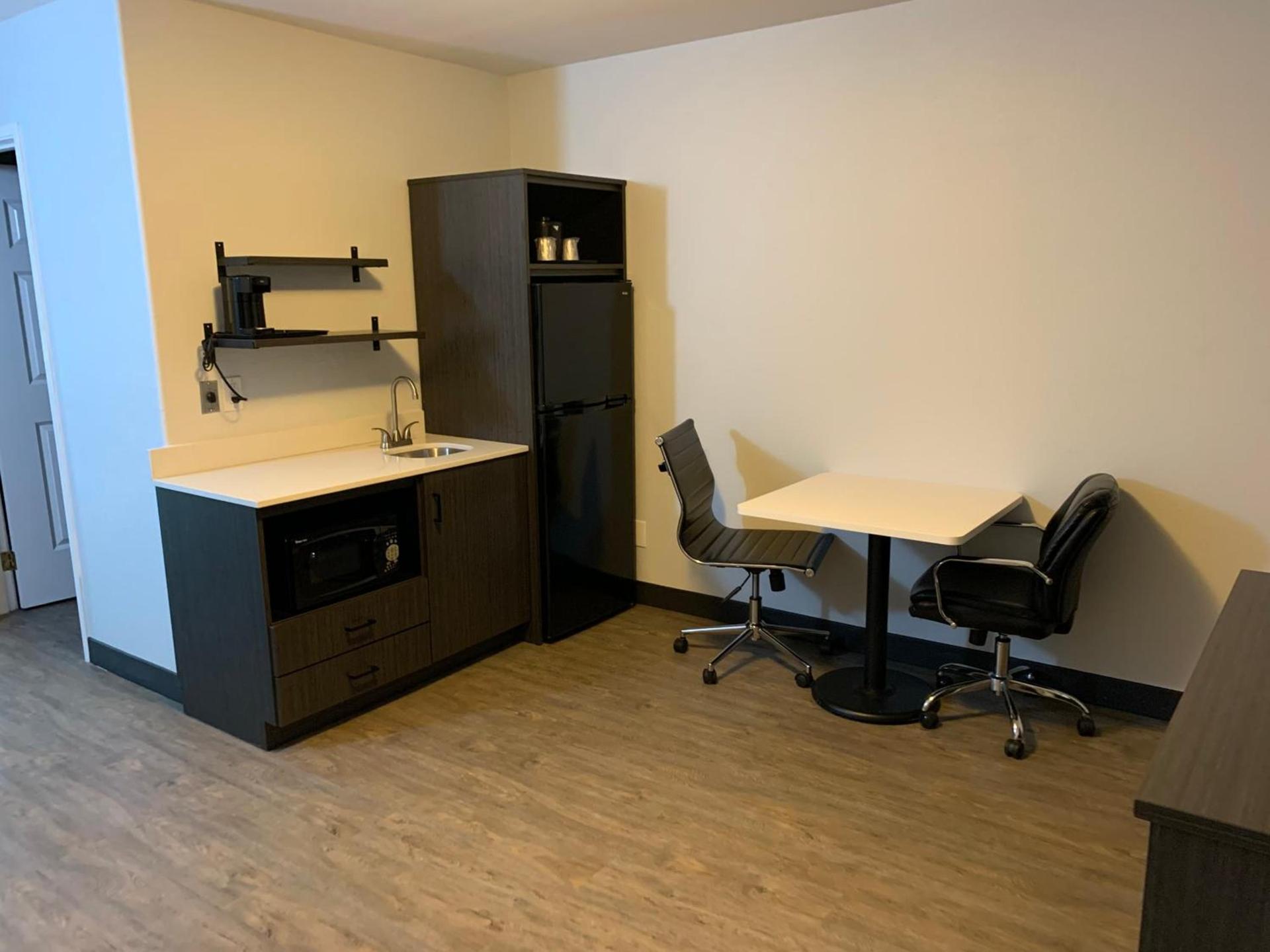 Hawthorn Extended Stay by Wyndham Hobbs photo 9