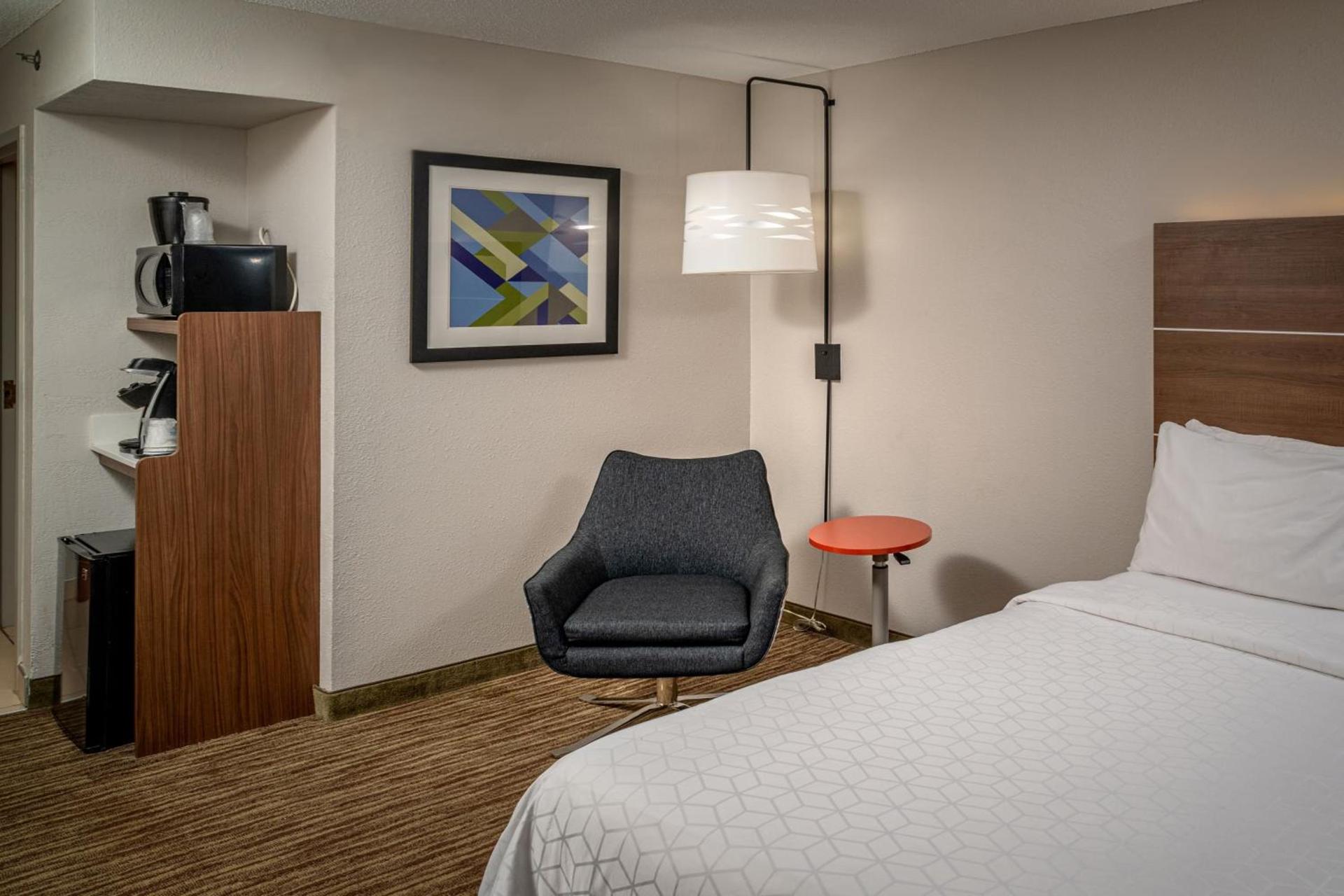 Holiday Inn Express and Suites Pikeville by IHG photo 65