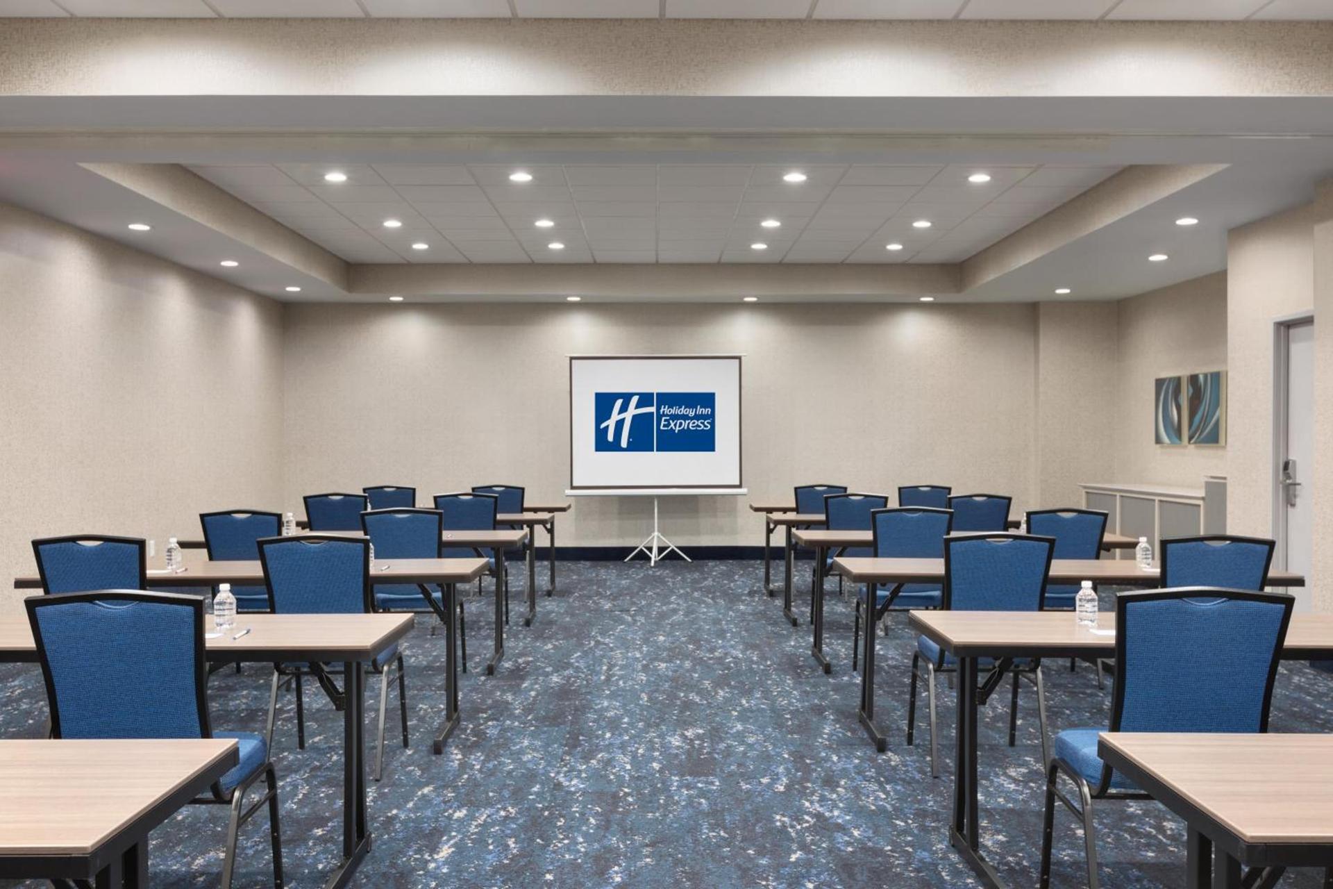 Holiday Inn Express Dumfries-Quantico by IHG photo 3