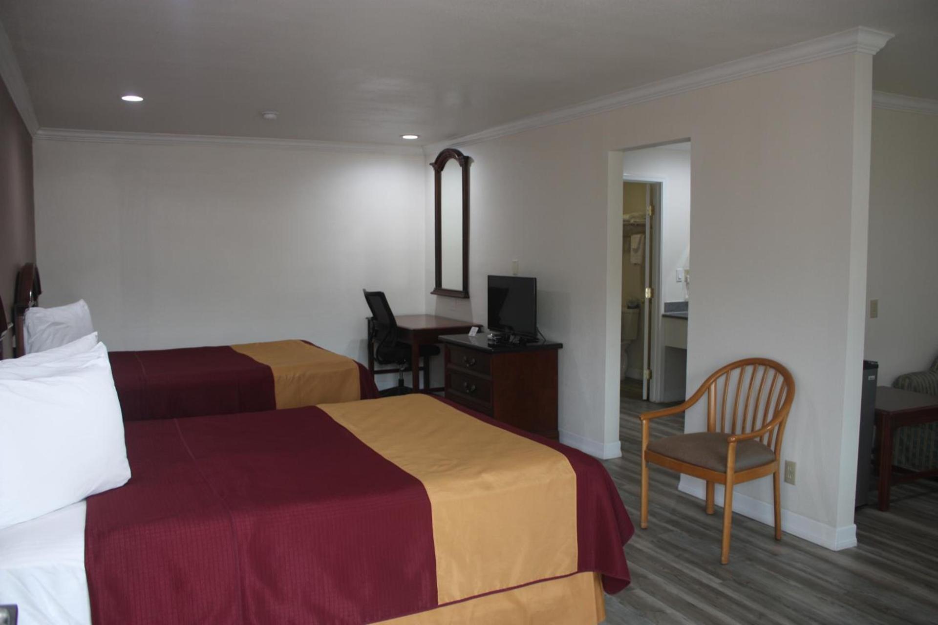 Value Inn & Suites photo 2