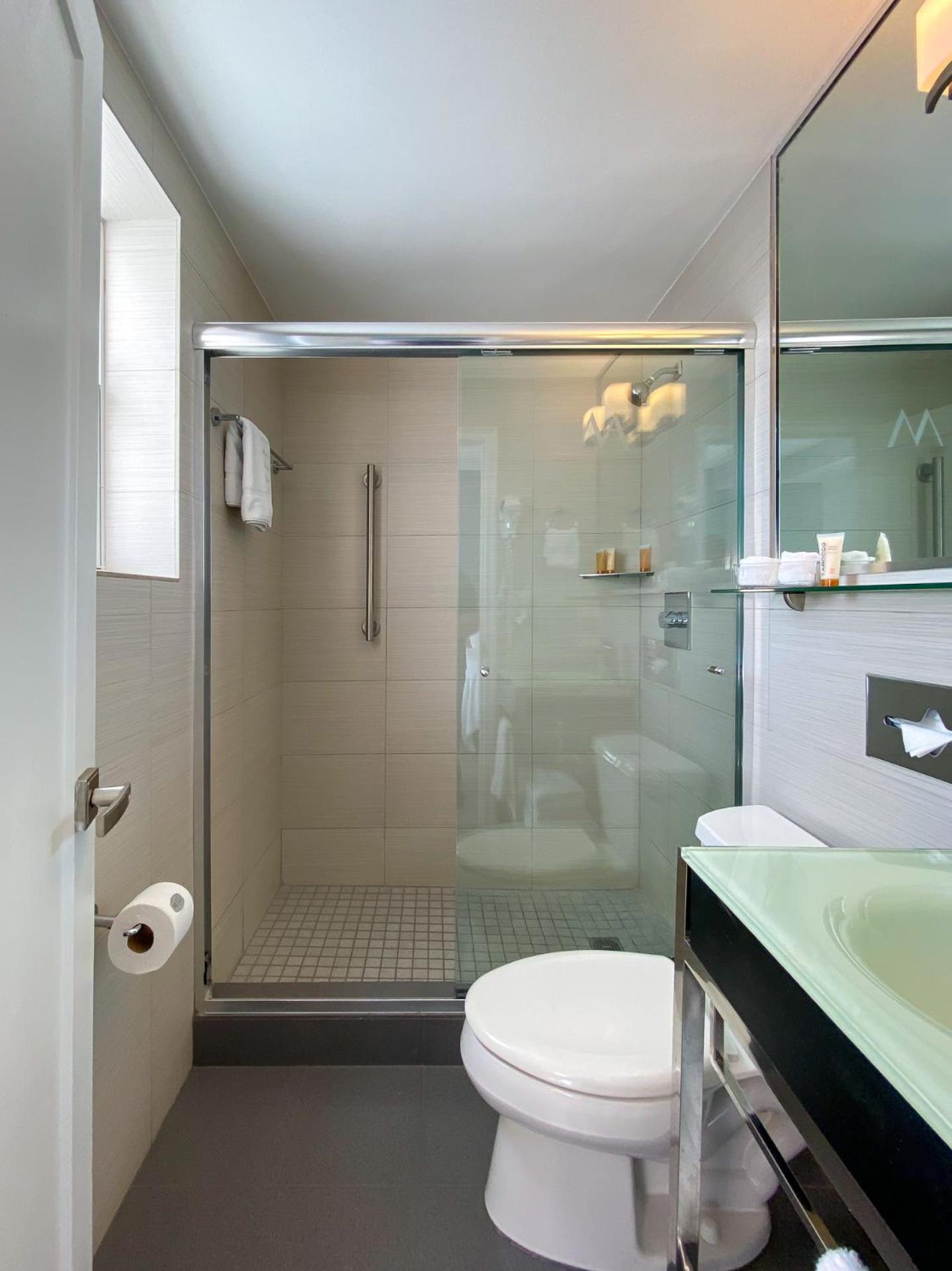 Marseilles Beachfront Hotel photo 24