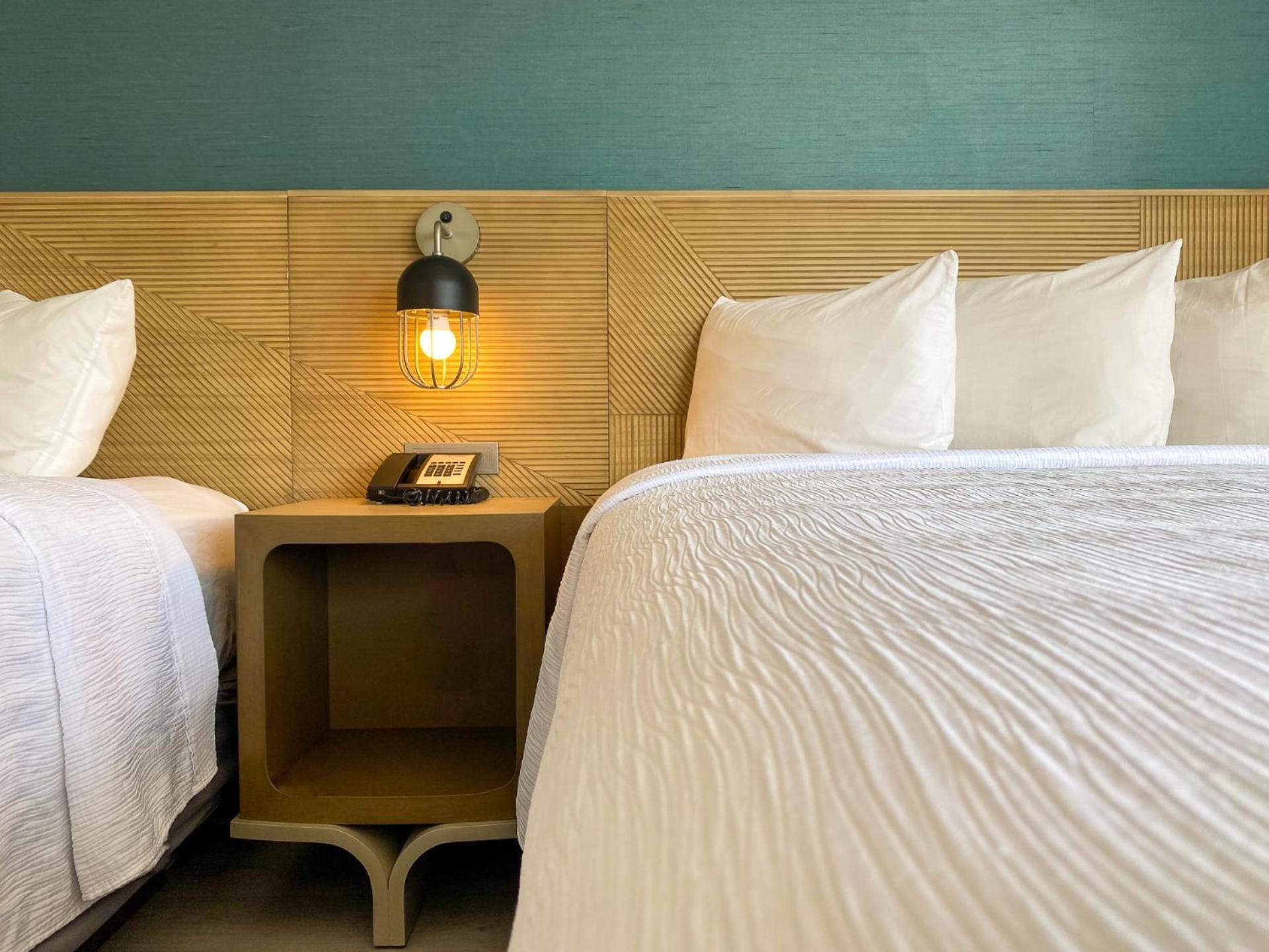 Marseilles Beachfront Hotel photo 22