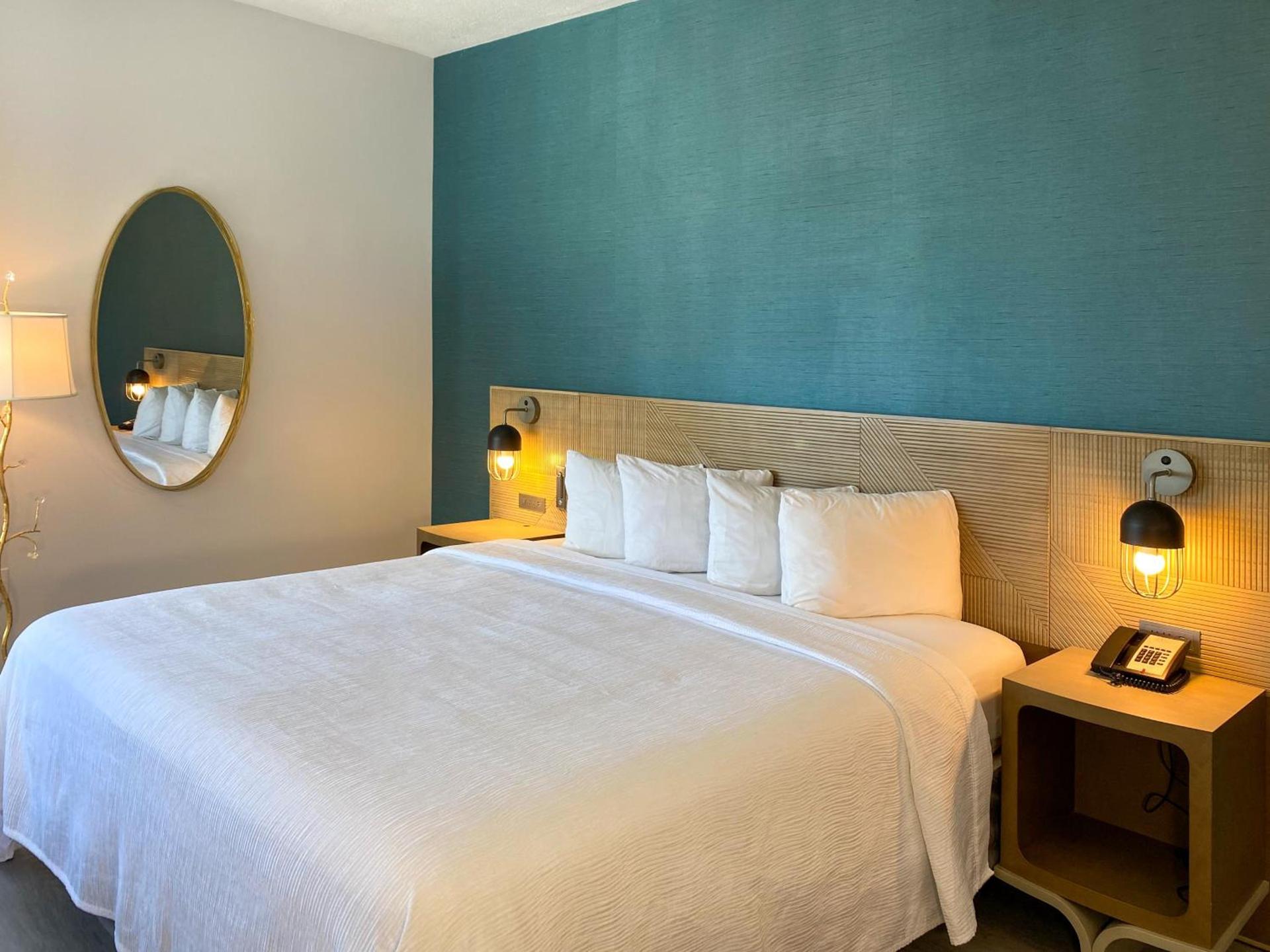 Marseilles Beachfront Hotel photo 40
