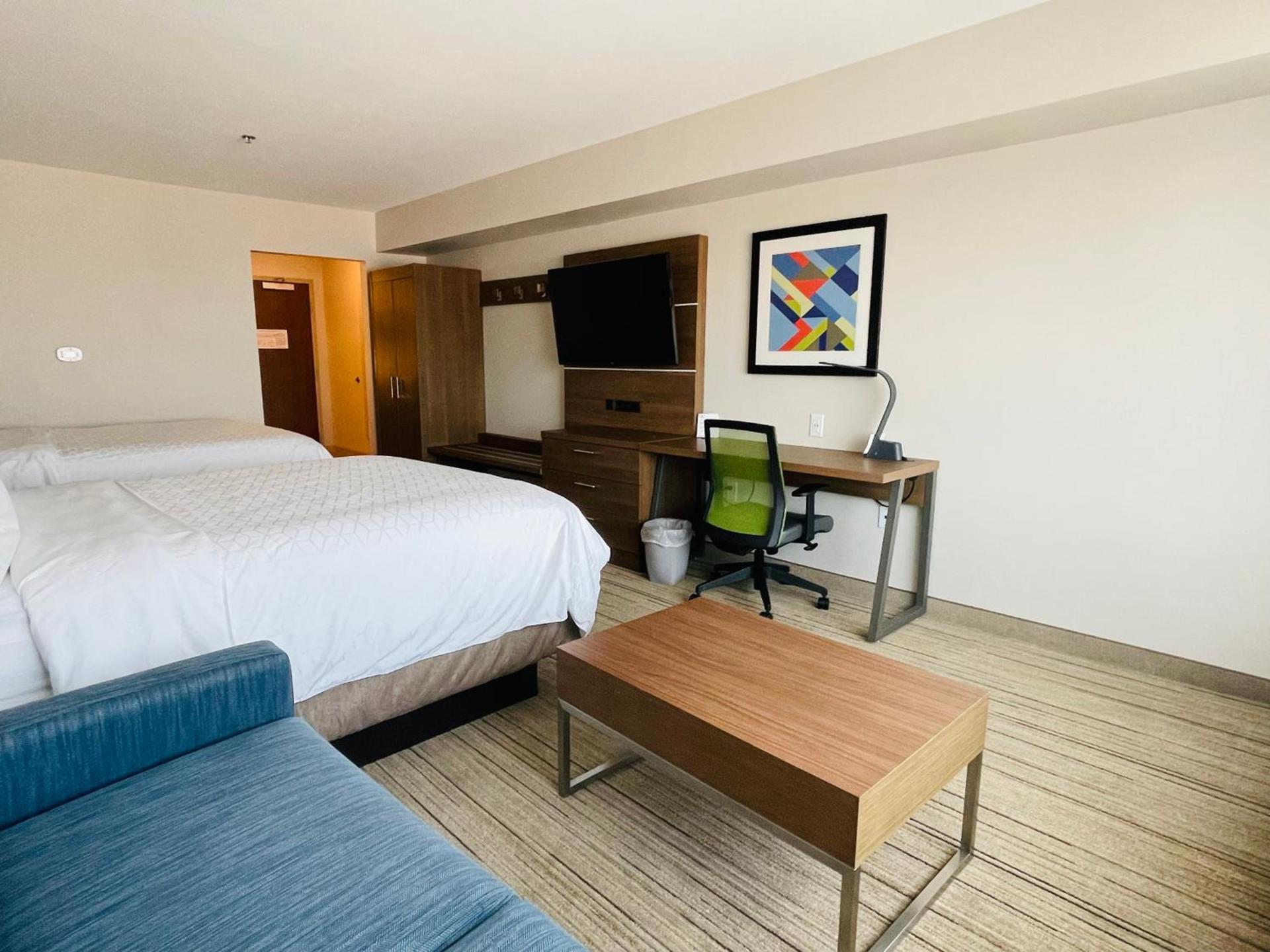 Holiday Inn Express & Suites - Phoenix - Airport North by IHG photo 11