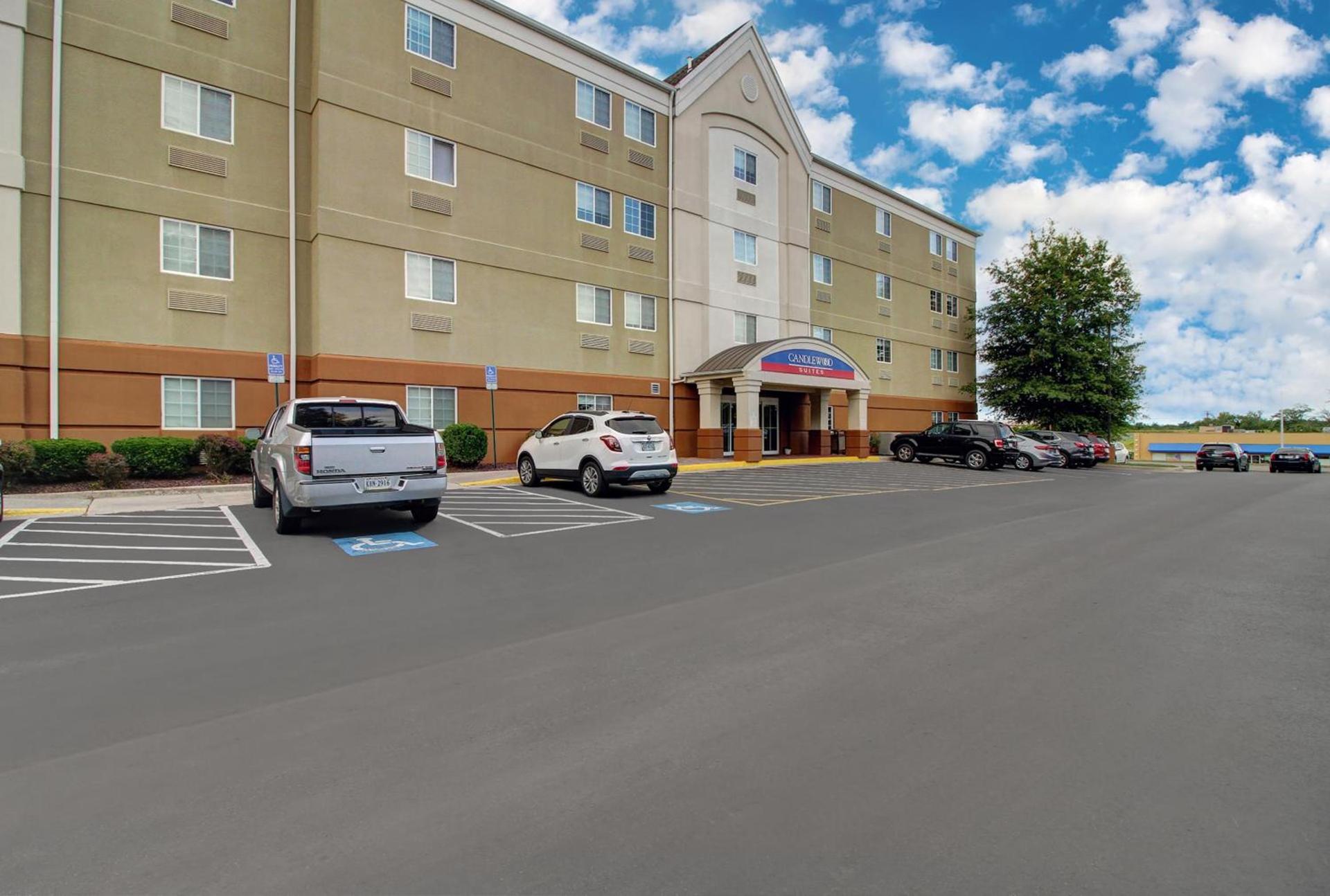 Candlewood Suites Winchester by IHG photo 2