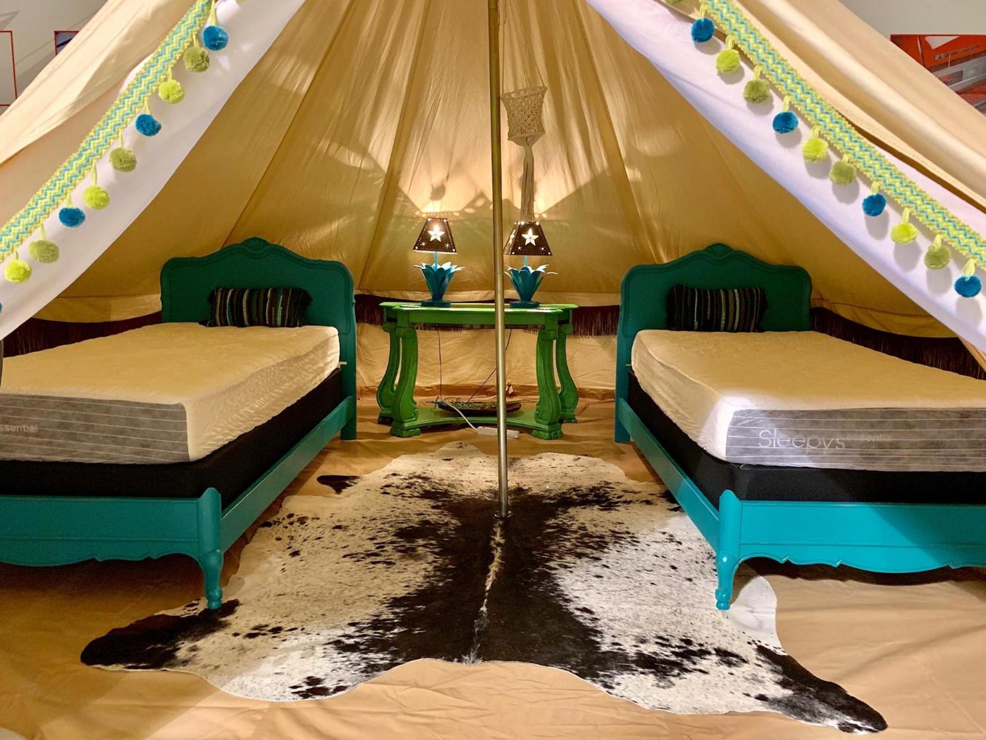 Lone Star Glamp Inn photo 68