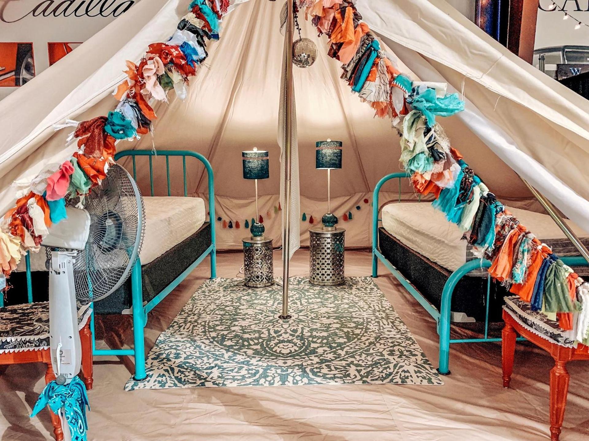 Lone Star Glamp Inn photo 69