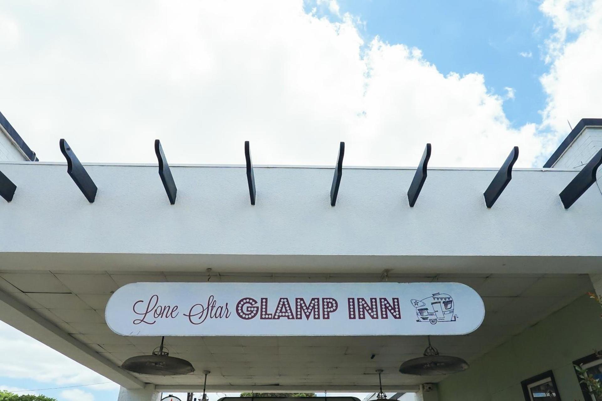 Lone Star Glamp Inn photo 7