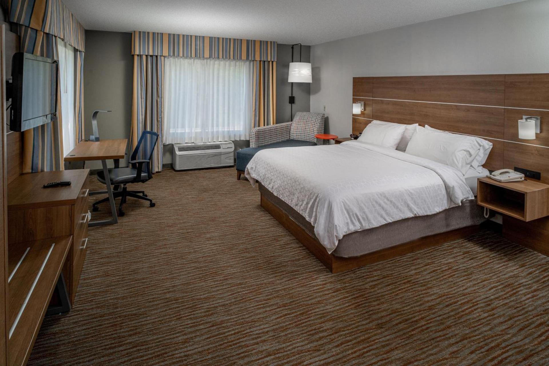 Holiday Inn Express and Suites Pikeville by IHG photo 60