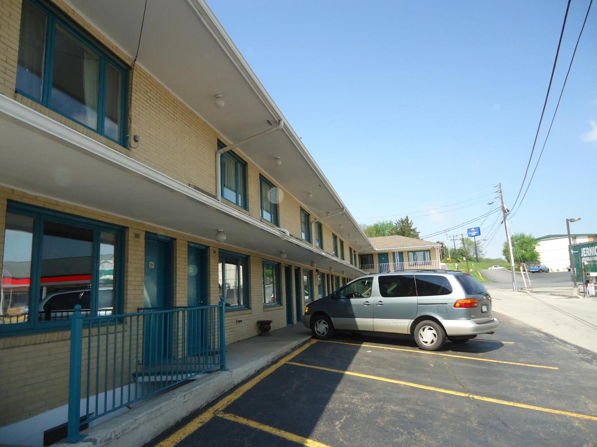 Budget Host Inn Somerset photo 6