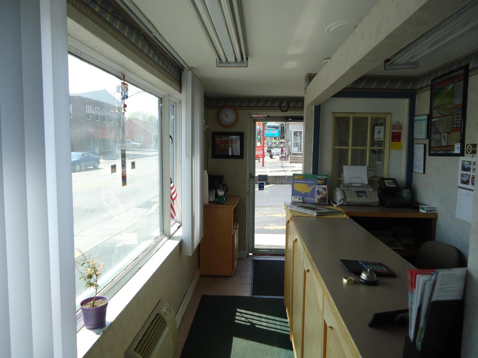 Budget Host Inn Somerset photo 7