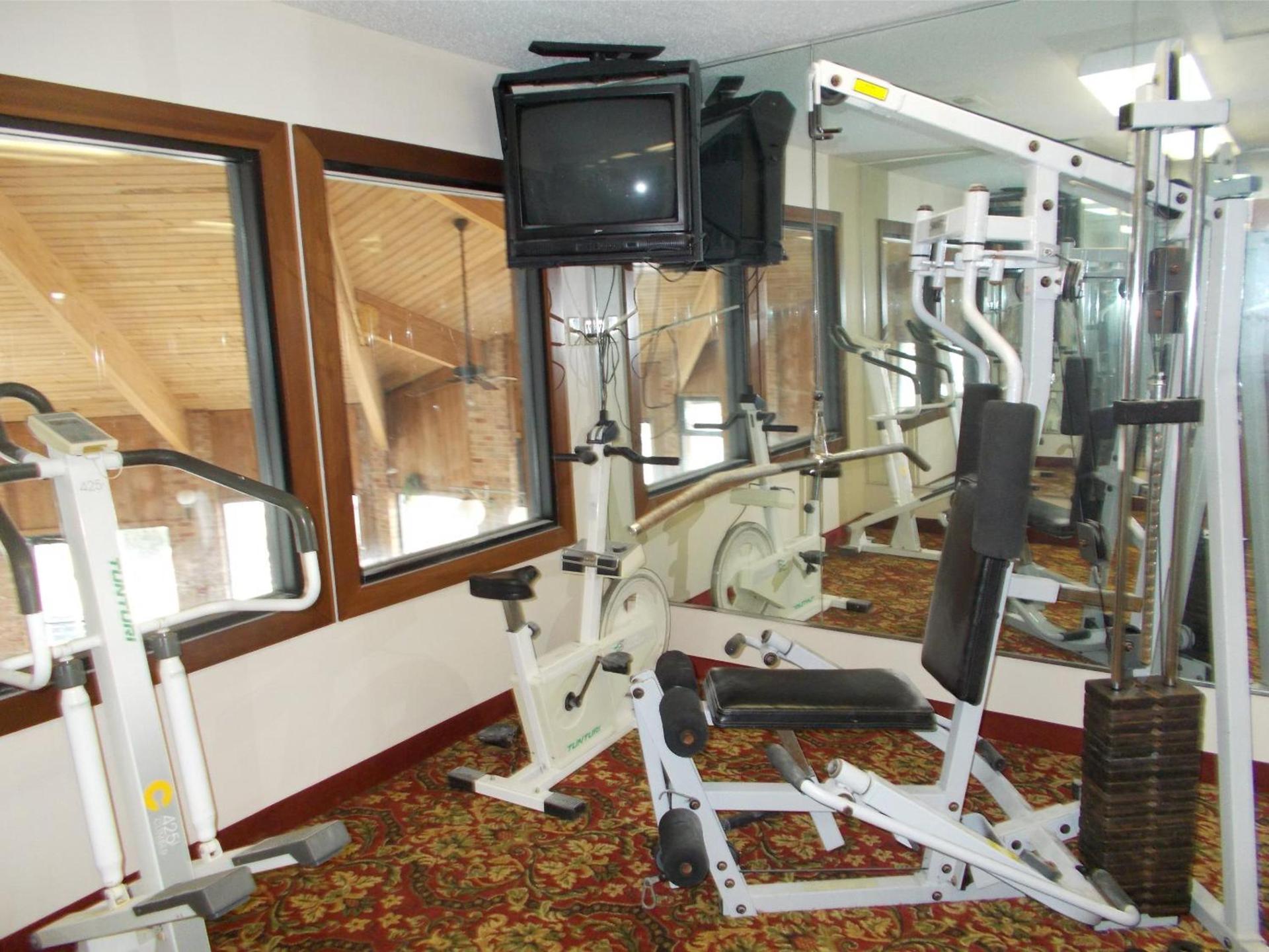 Royalton Inn and Suites, Wilmington,Ohio photo 5