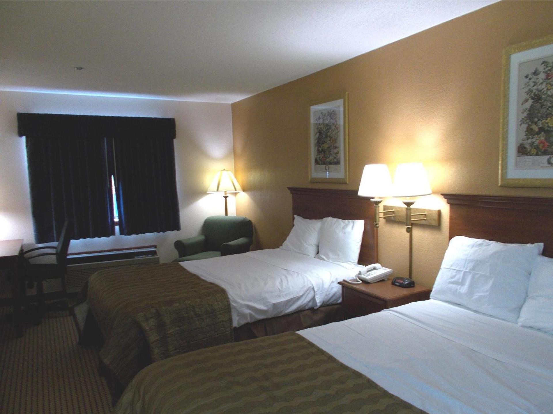 Royalton Inn and Suites, Wilmington,Ohio photo 15