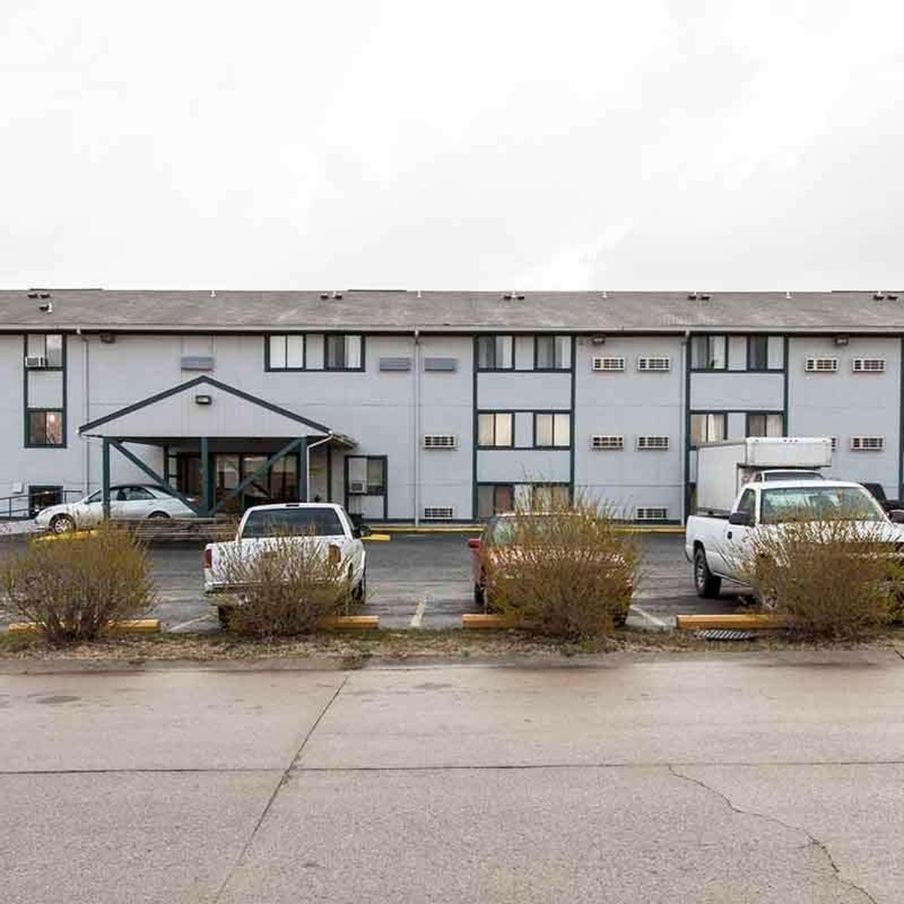 Oak Grove Inn photo 2