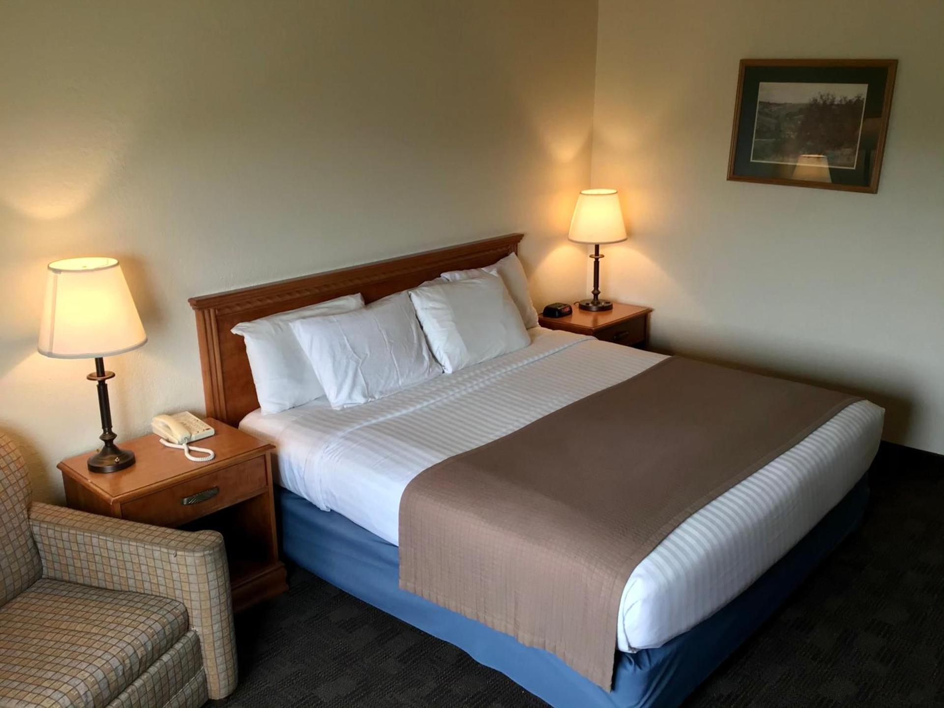AmericInn by Wyndham Rexburg BYUI photo 41