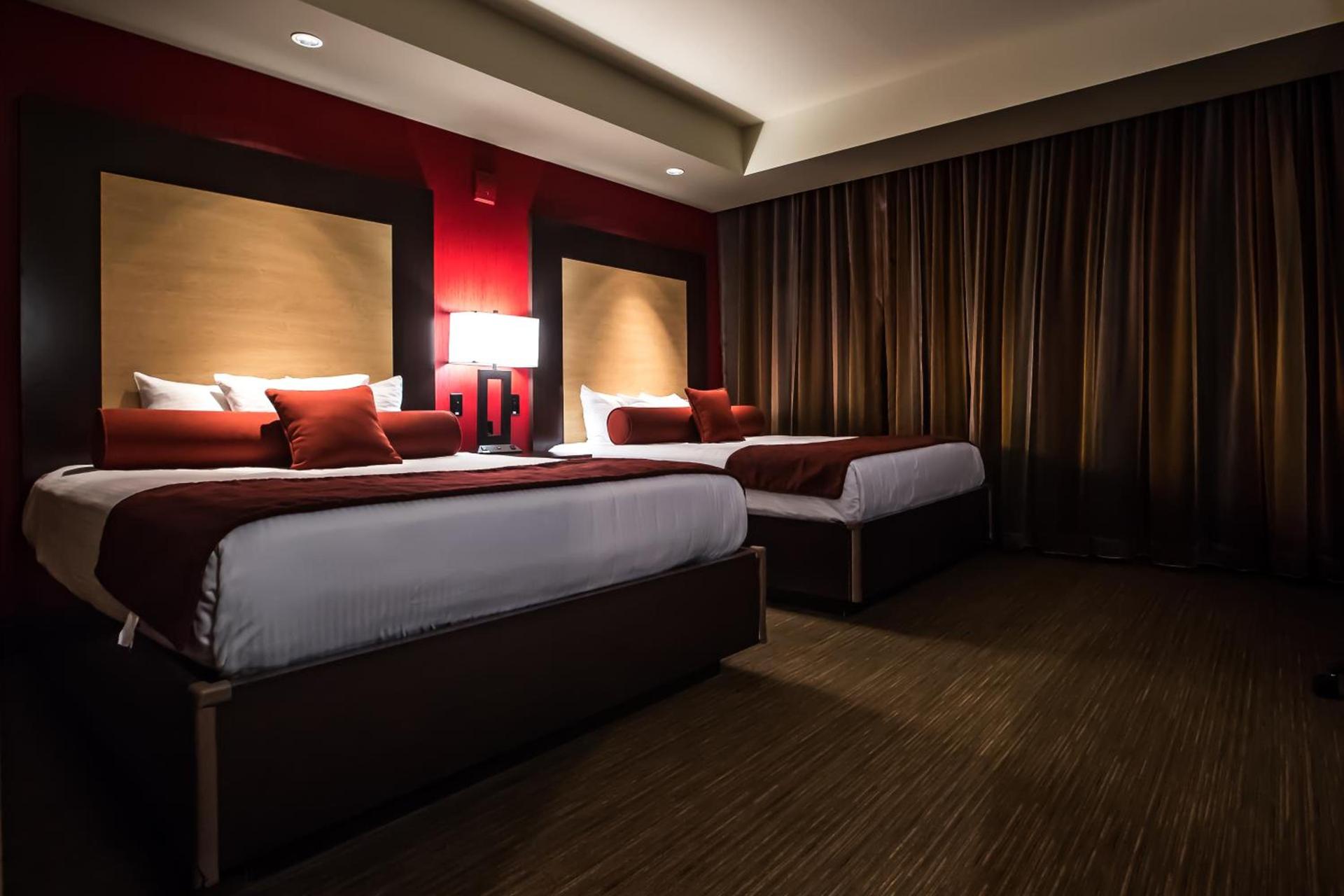 Cherokee Casino Hotel Roland photo 21