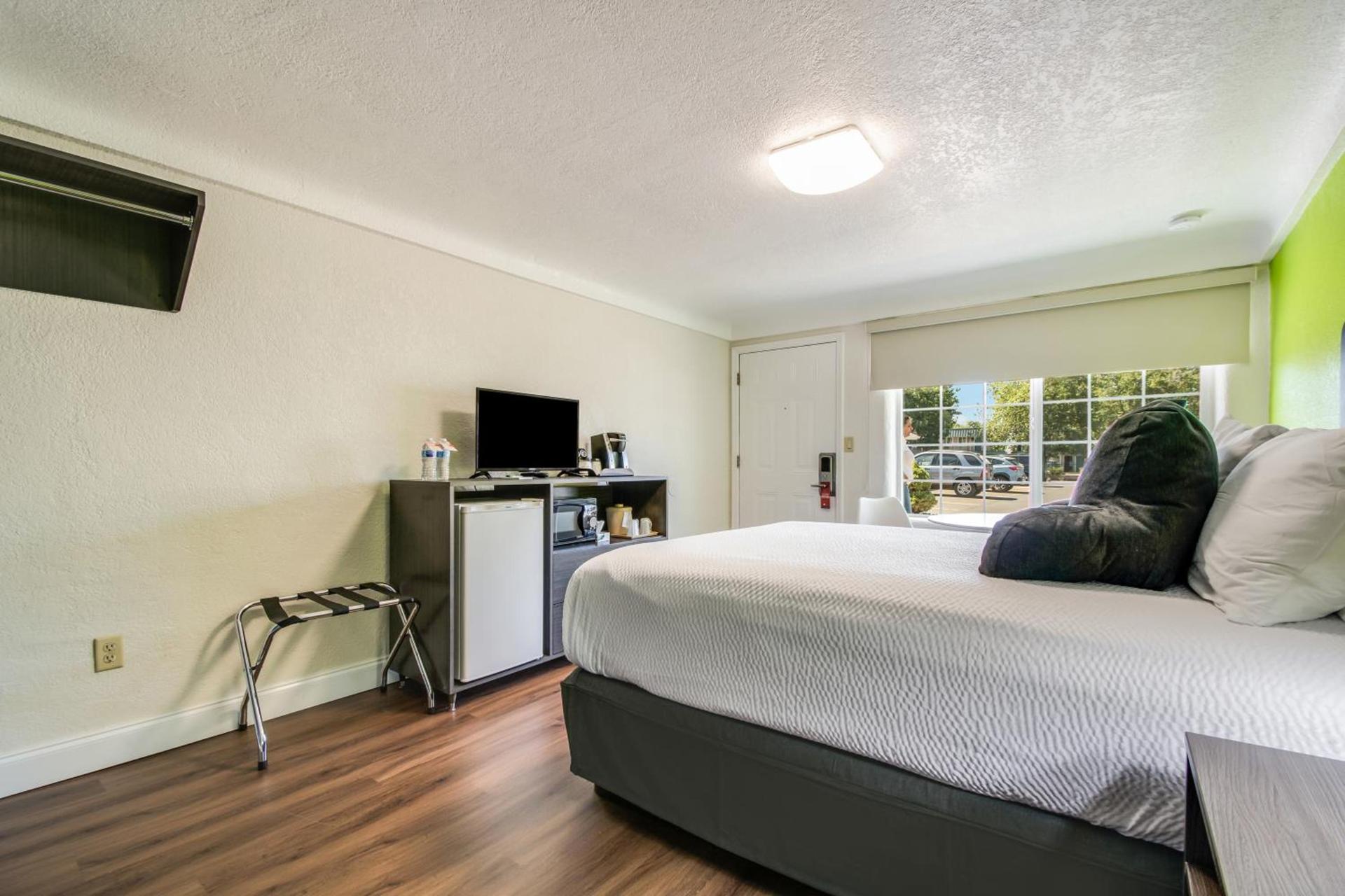 Signature Inn Eugene photo 39