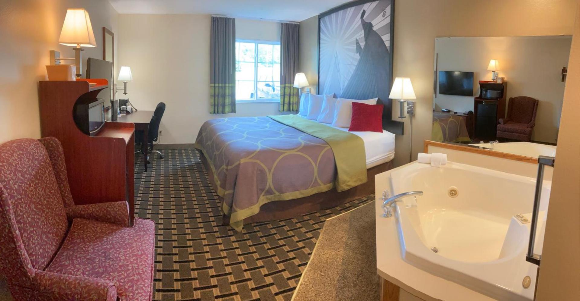 Super 8 by Wyndham Chisago City photo 48