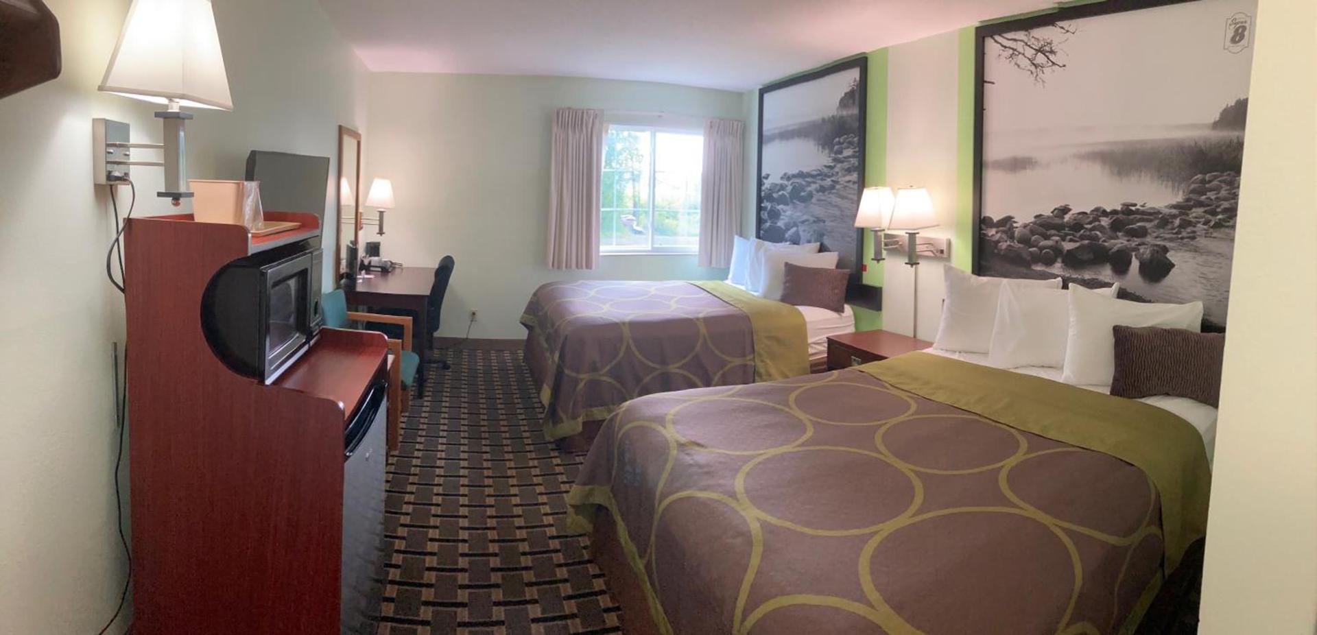 Super 8 by Wyndham Chisago City photo 14