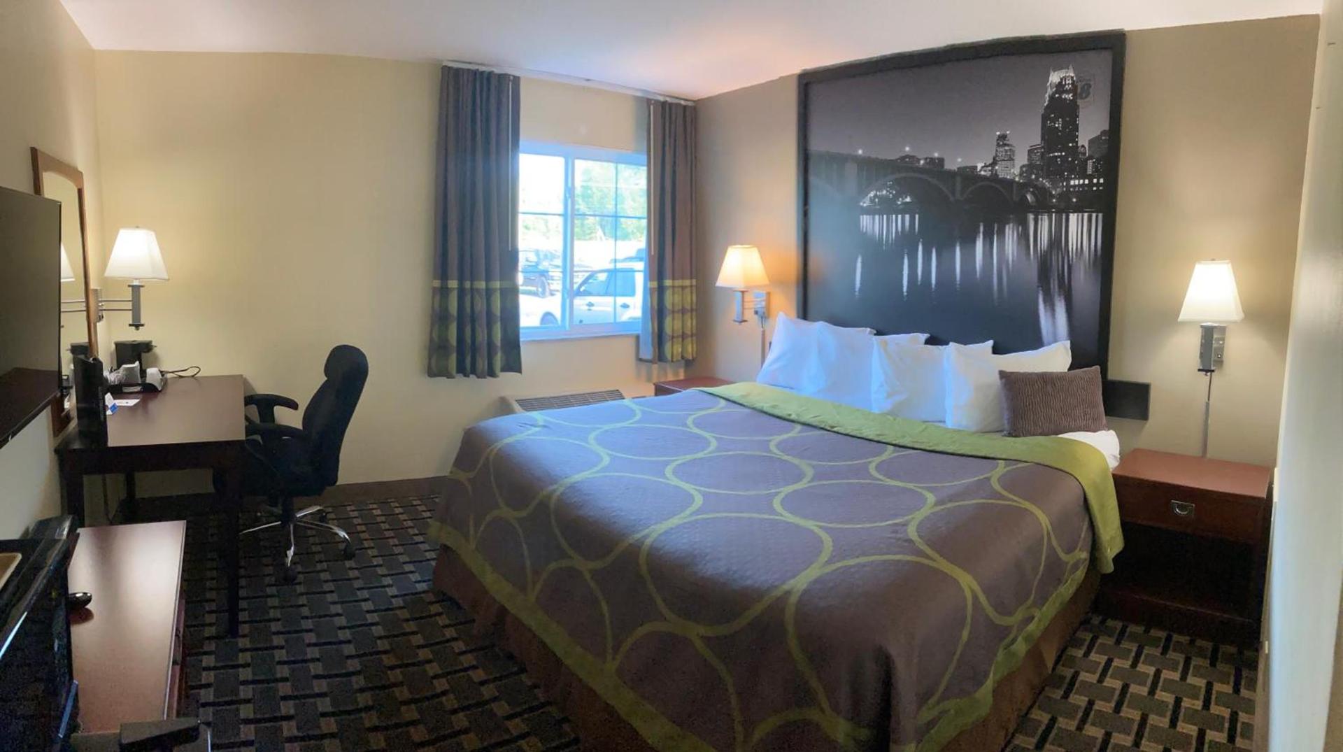 Super 8 by Wyndham Chisago City photo 46