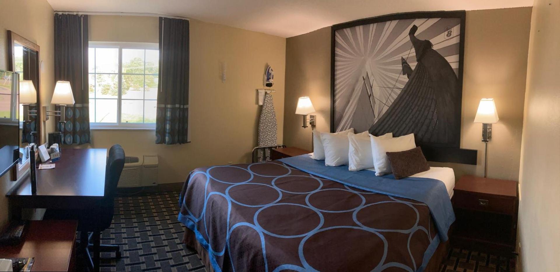 Super 8 by Wyndham Chisago City photo 35