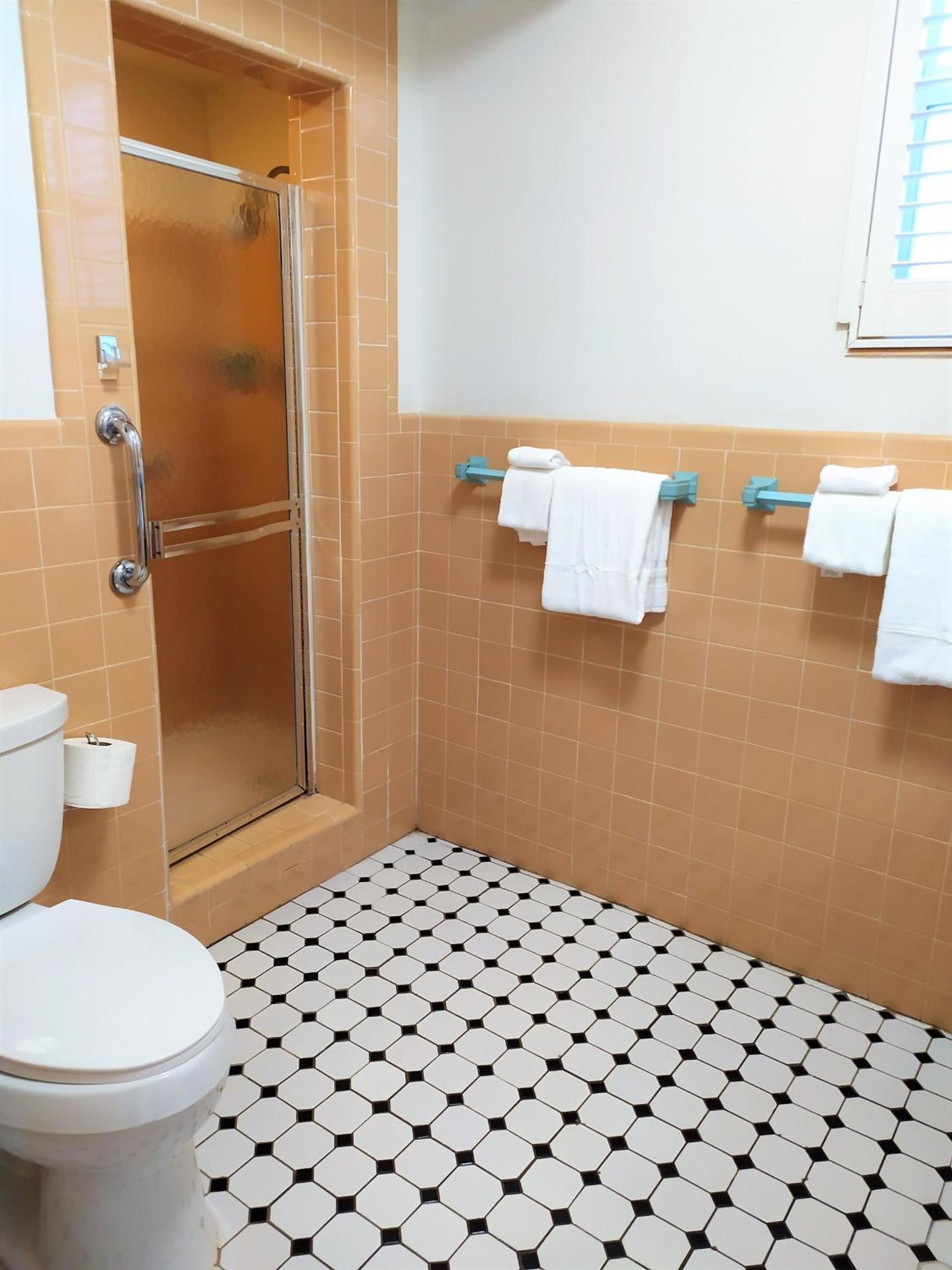 Manhattan Tower Apartment Hotel photo 54