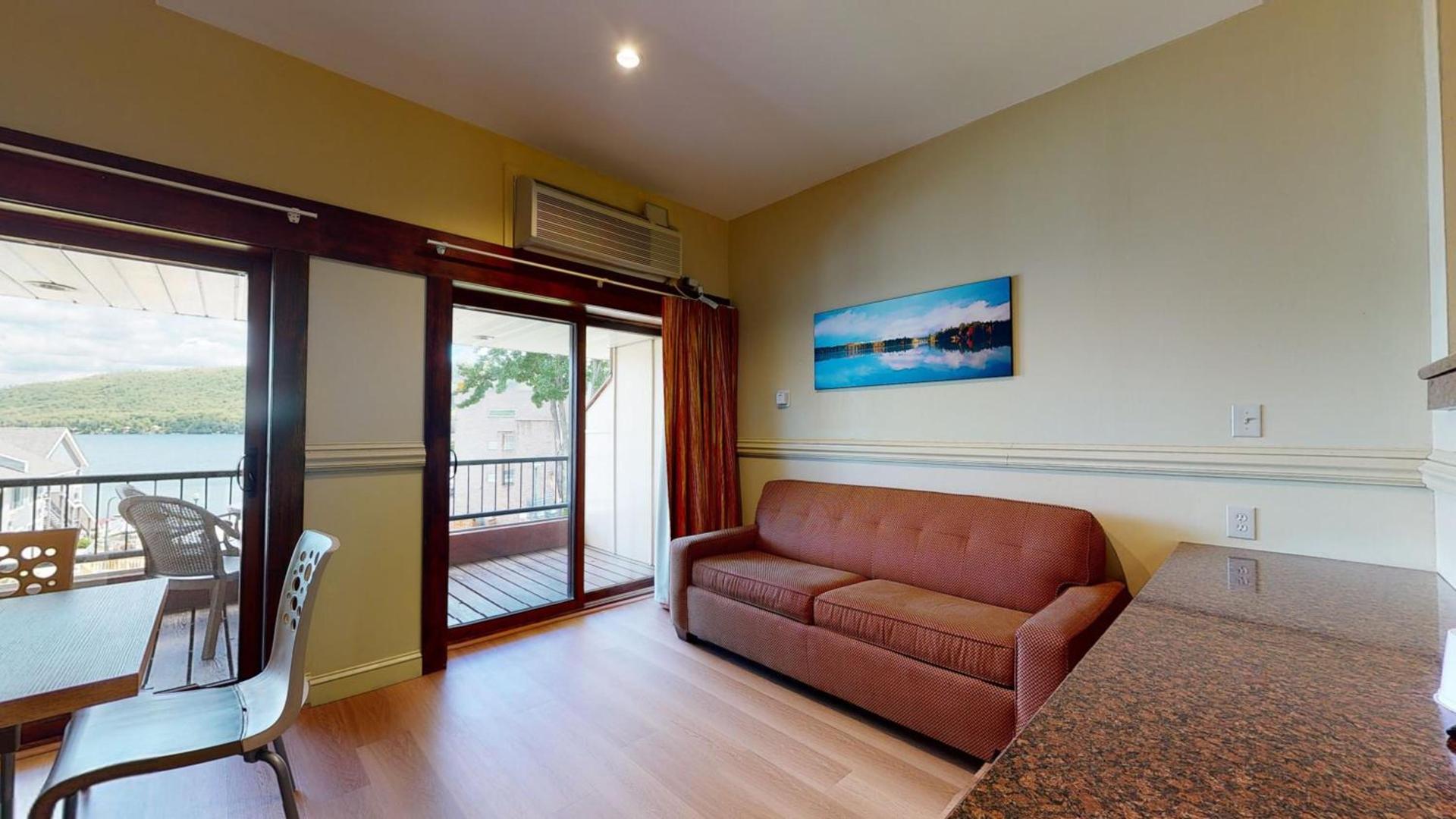 Surfside On The Lake photo 63