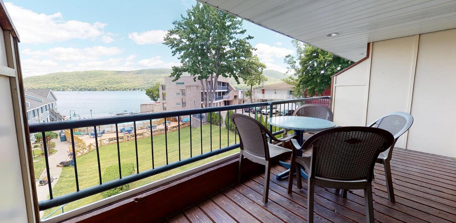 Surfside On The Lake photo 37