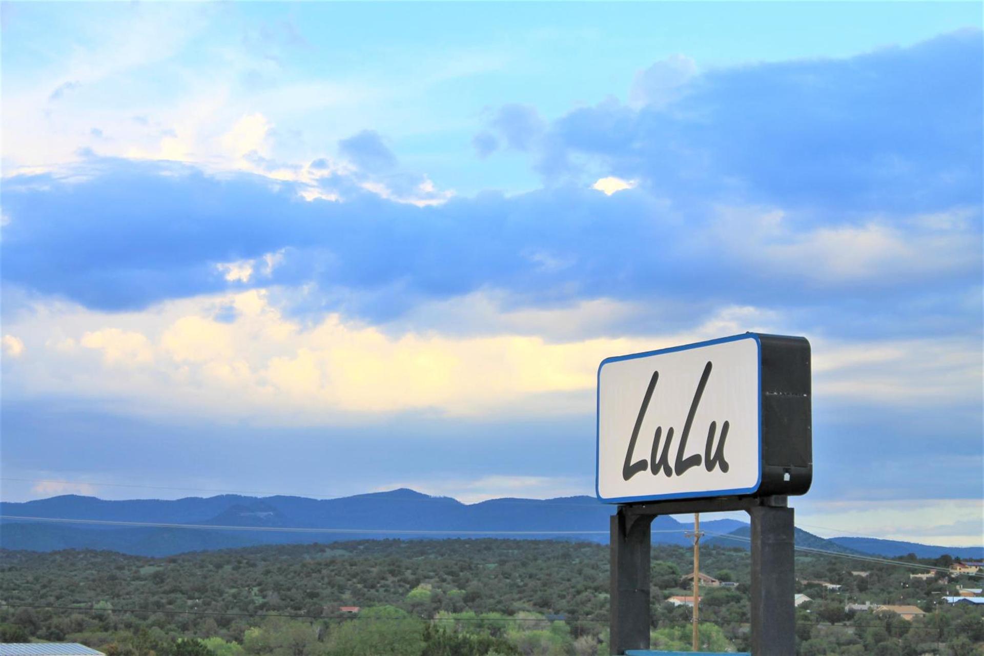LuLu Silver City photo 25