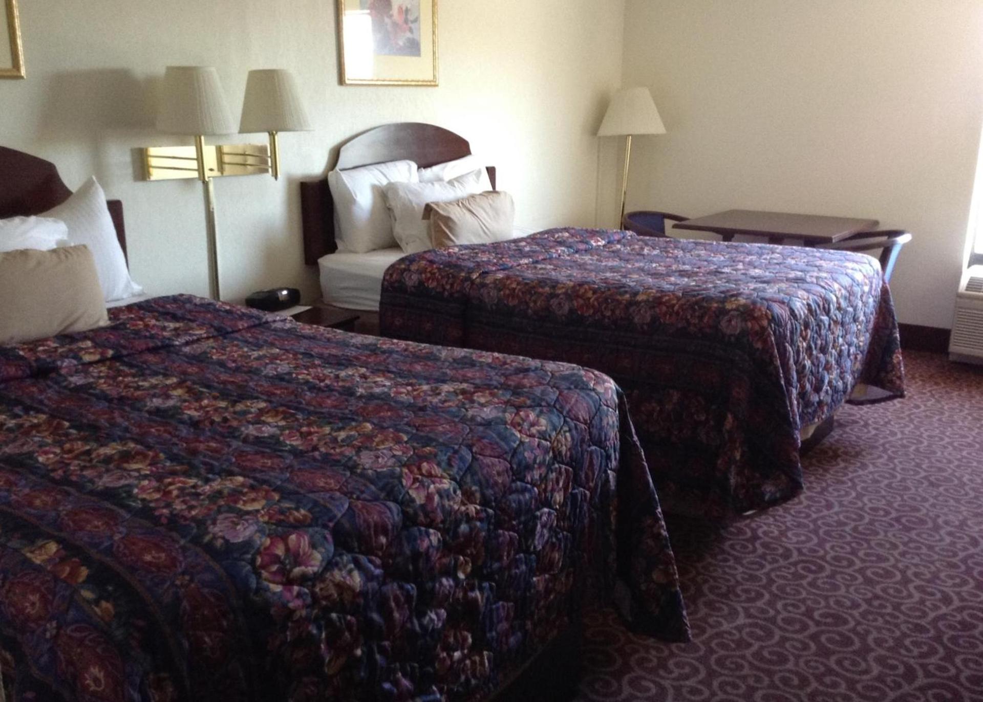 Bayside Hotel of Mackinac photo 33