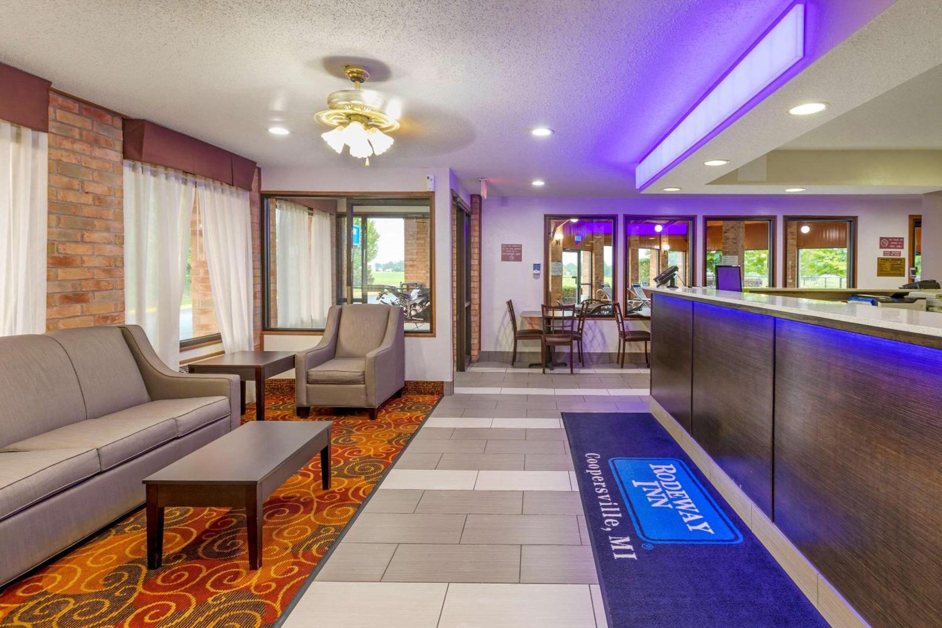 Rodeway Inn Coopersville photo 9