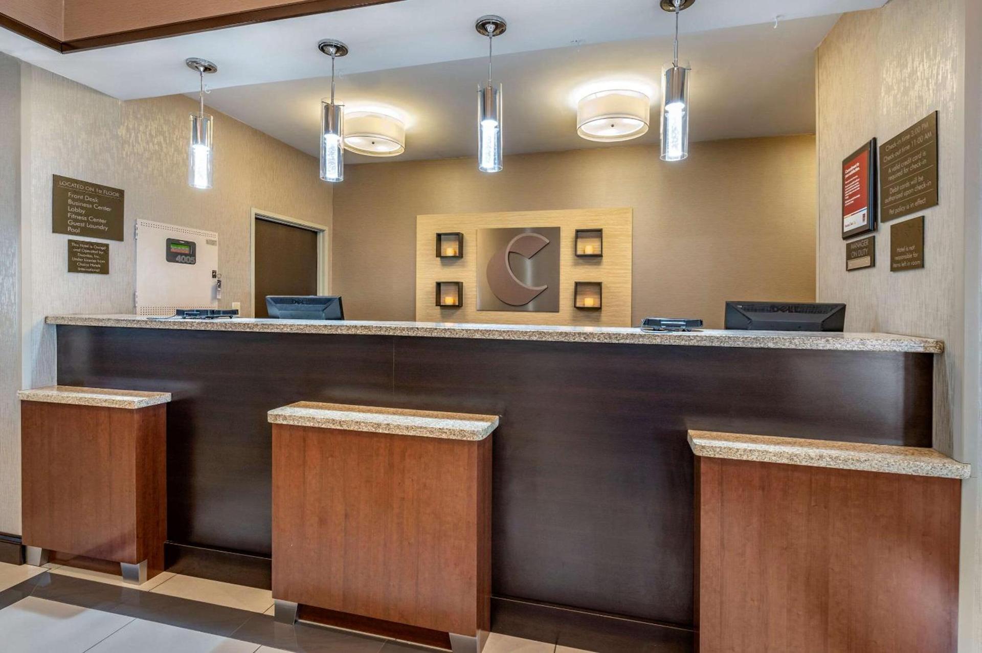 Comfort Suites Columbus West - Hilliard photo 3