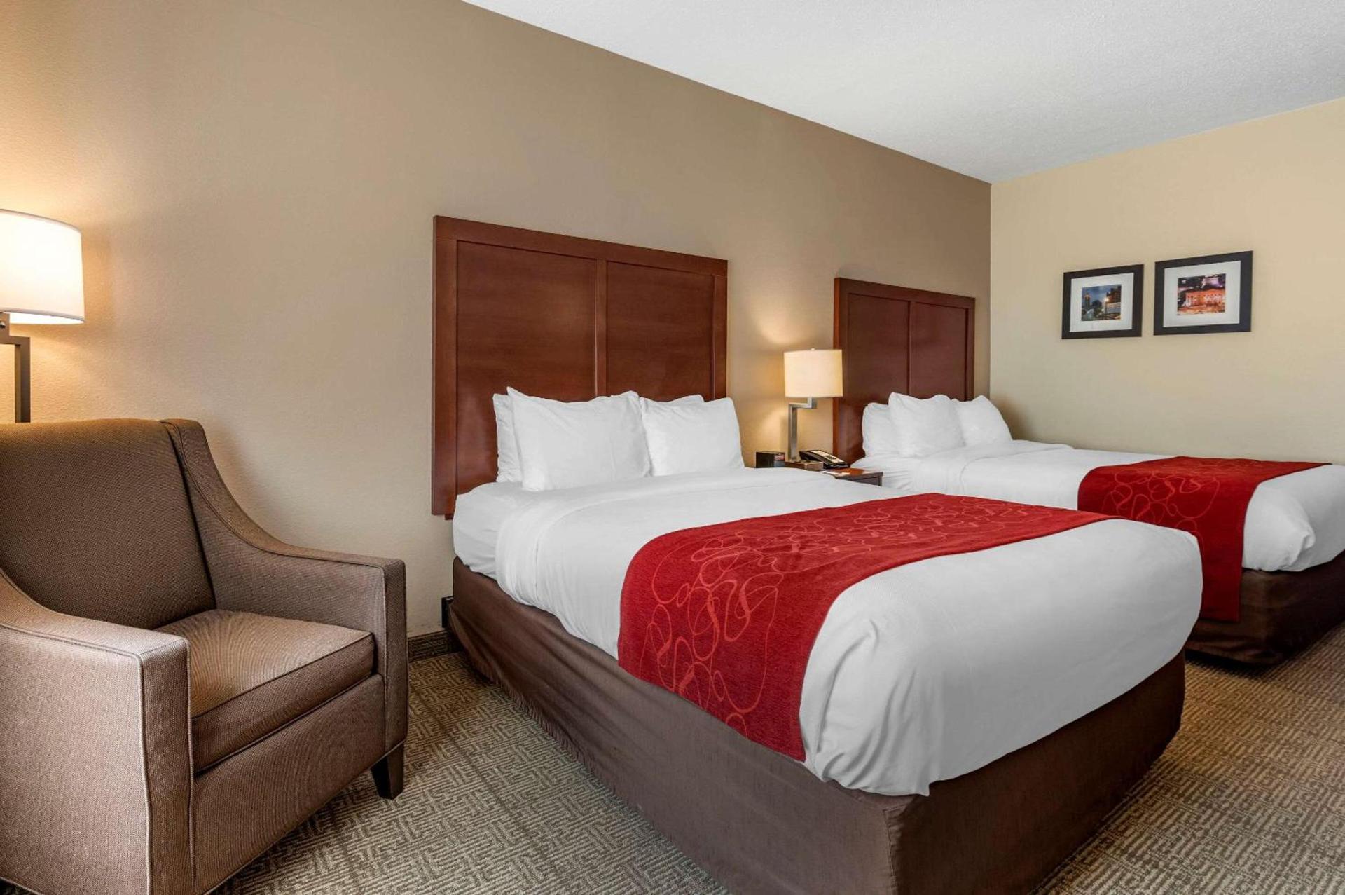 Comfort Suites Columbus West - Hilliard photo 12