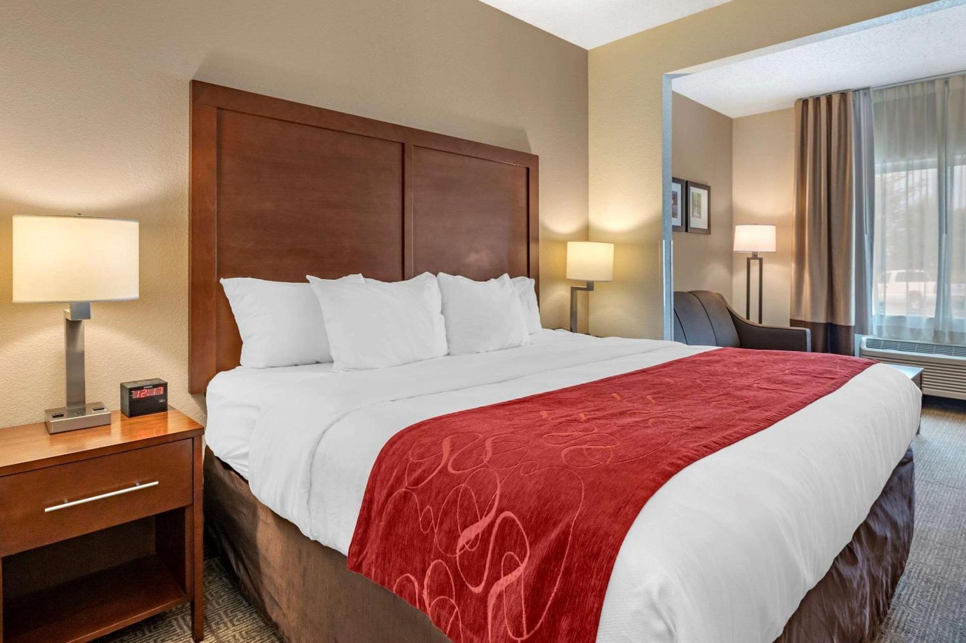 Comfort Suites Columbus West - Hilliard photo 20