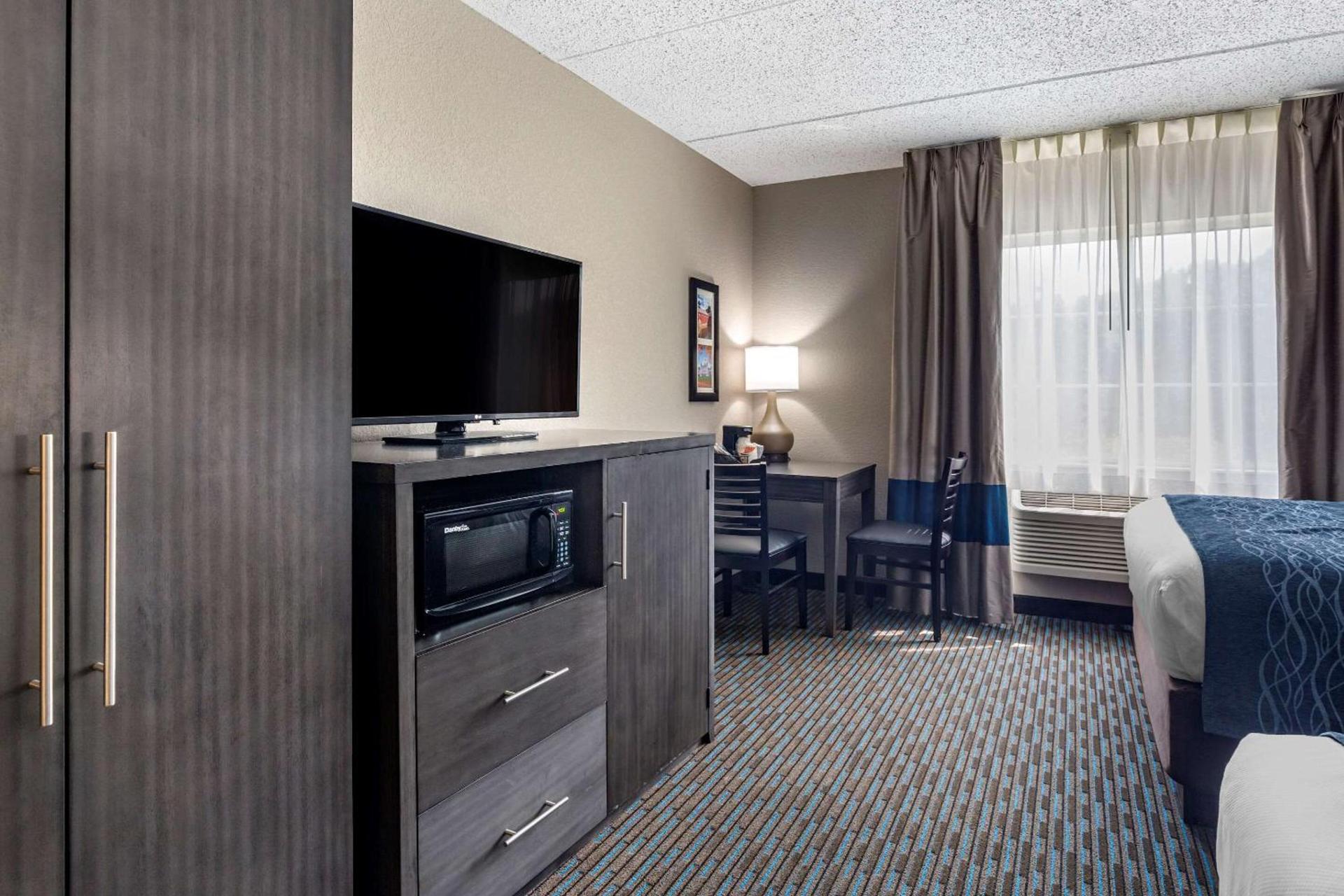 Comfort Inn Griswold photo 11