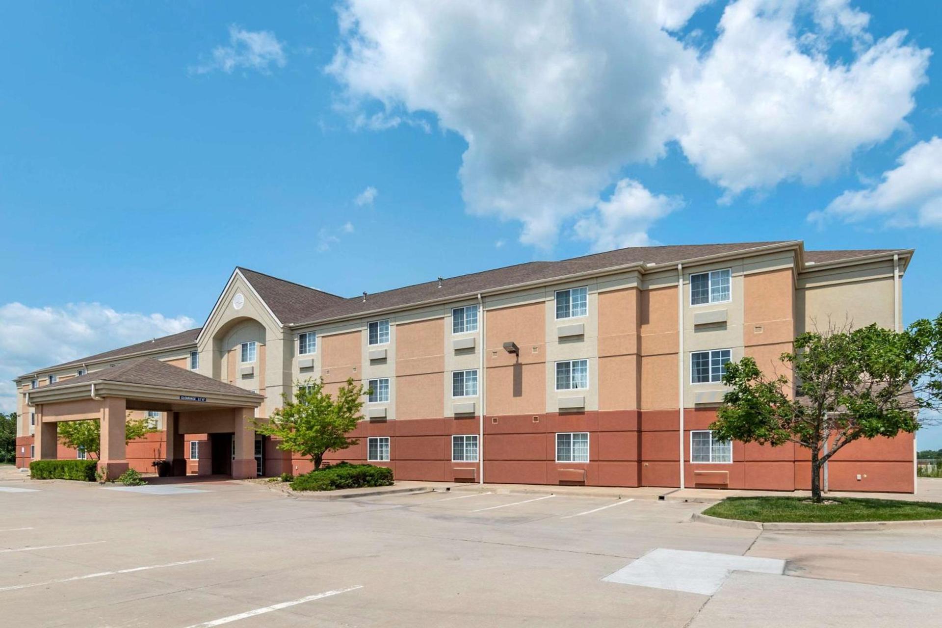 MainStay Suites Emporia photo 4