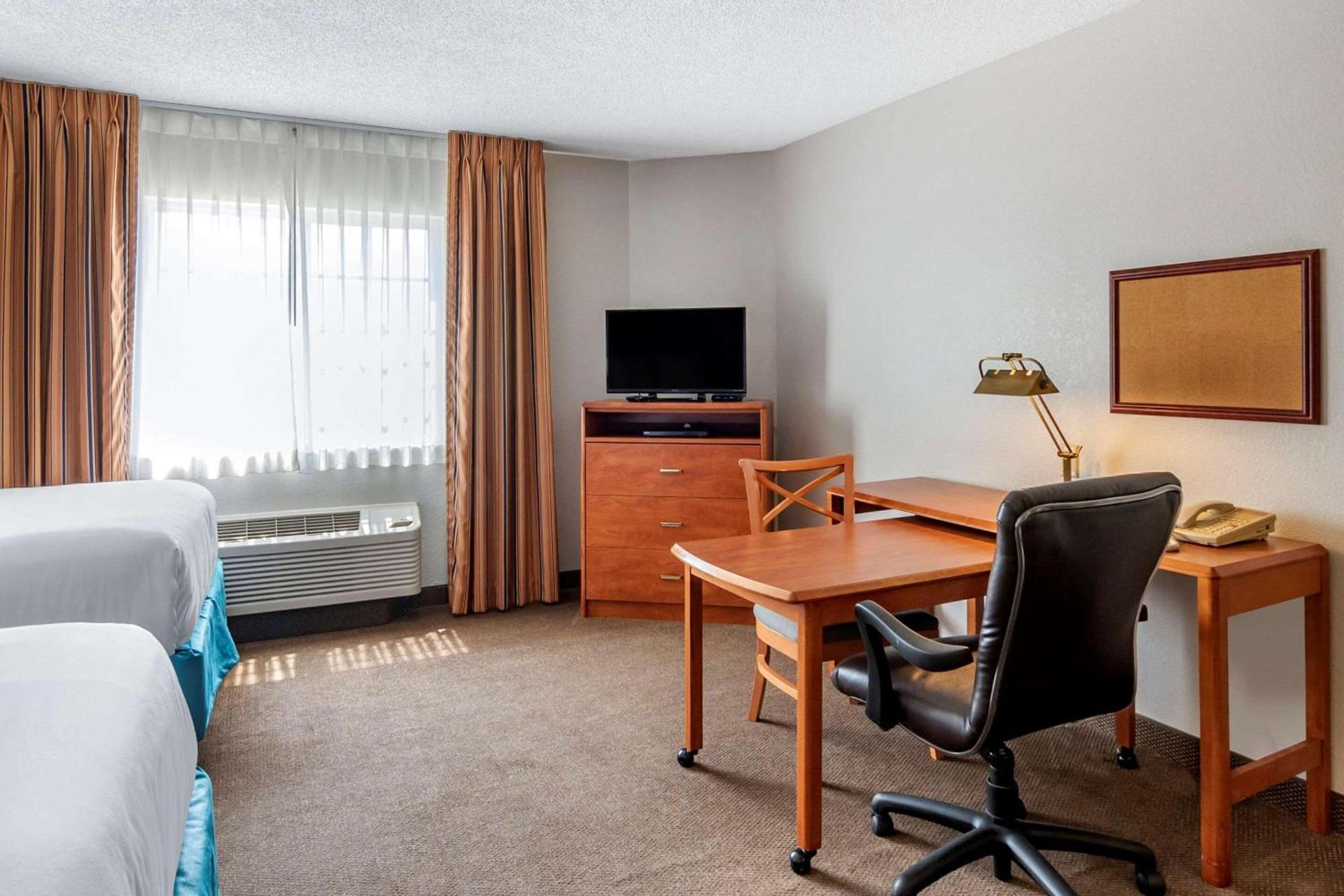 MainStay Suites Emporia photo 10