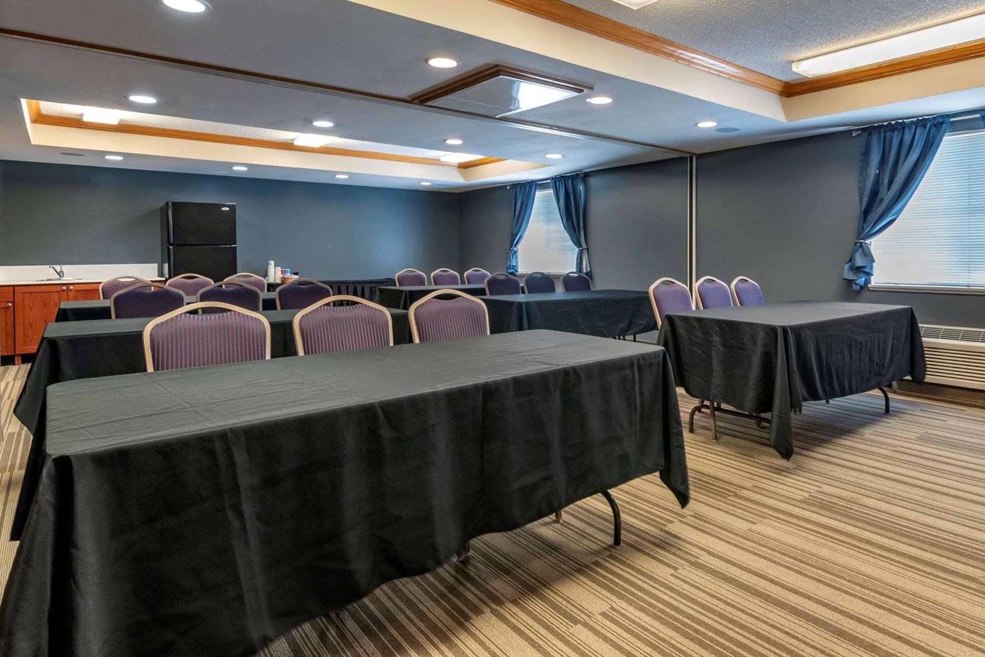 MainStay Suites Emporia photo 25